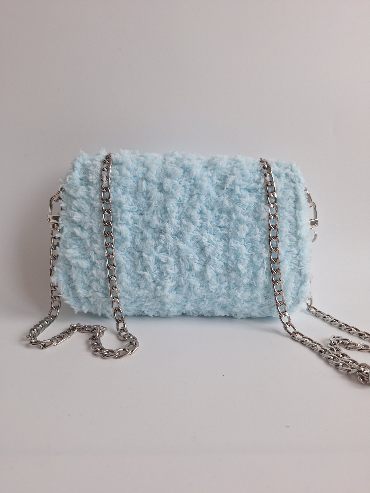 Geweven crossbody tas | Lichtblauw en zilver