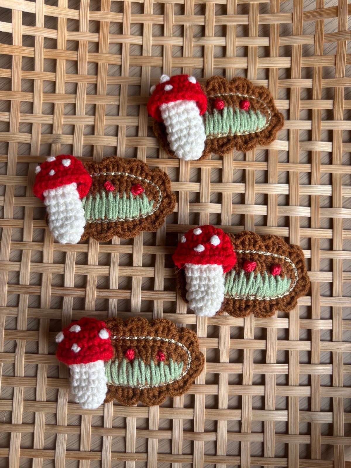 Handgemaakte haarspeld – Paddenstoel - 99606 Handgemaakte haarspeld – Paddenstoel