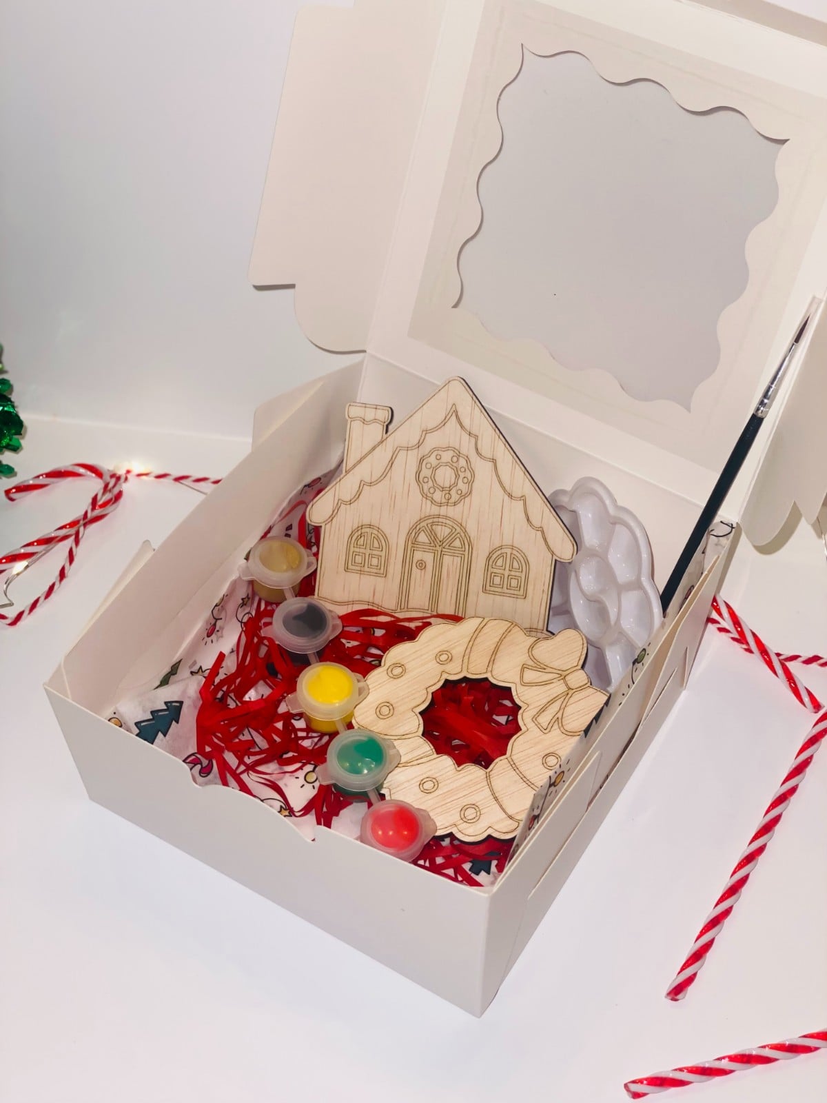 Kerstornament Knutselset – Inclusief Verf & Kwast – DIY Christmas… - 106134 Kerstornament Knutselset – Inclusief Verf & Kwast – DIY Christmas Craft Kit voor Kinderen – Creatief Cadeau – Crafted Creations