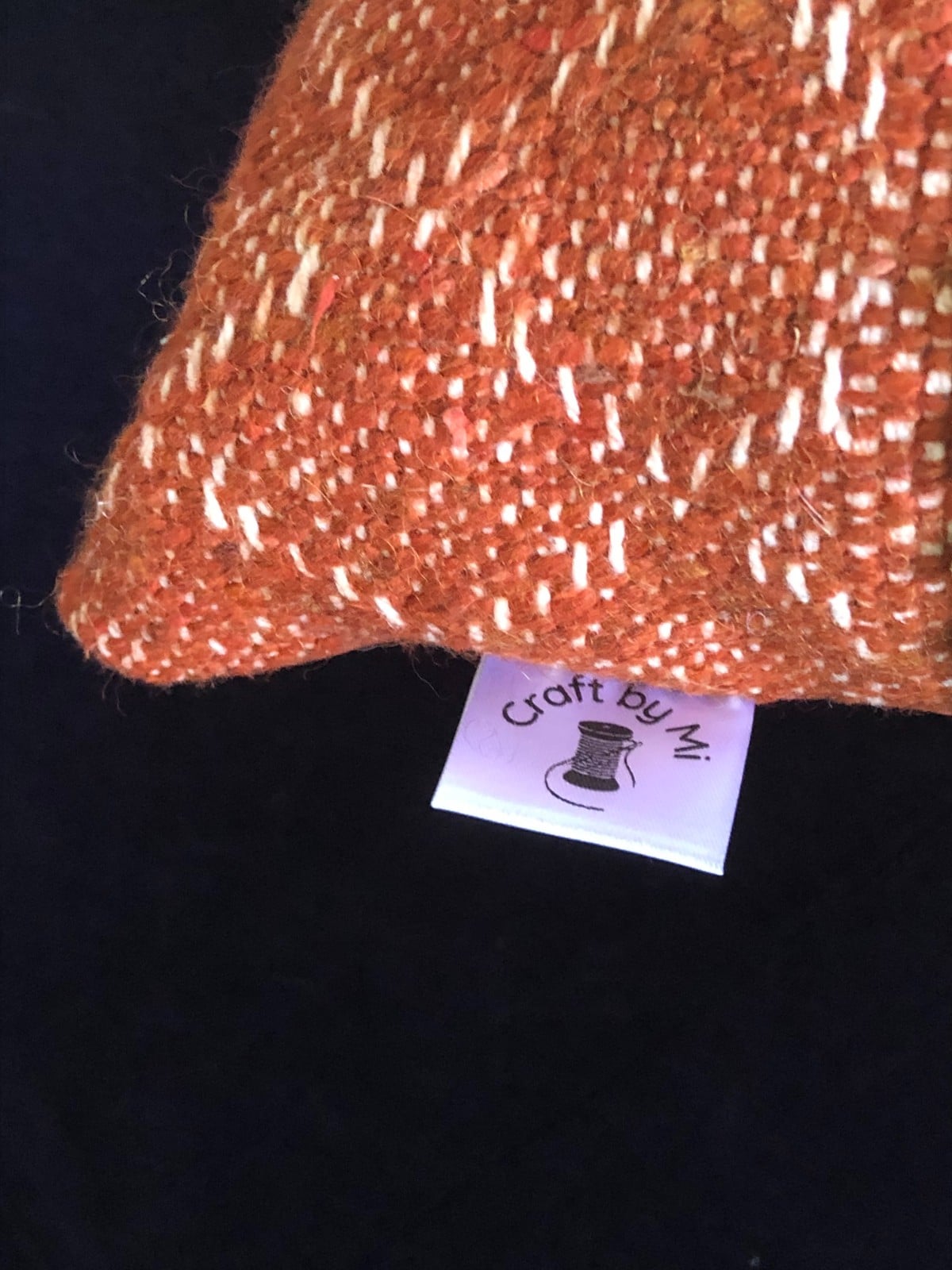 Kussen 40x40 cm van vintage stoffen, en bandjes, roestbruin en zalmro… - 105947 Kussen 40x40 cm van vintage stoffen, en bandjes, roestbruin en zalmroze