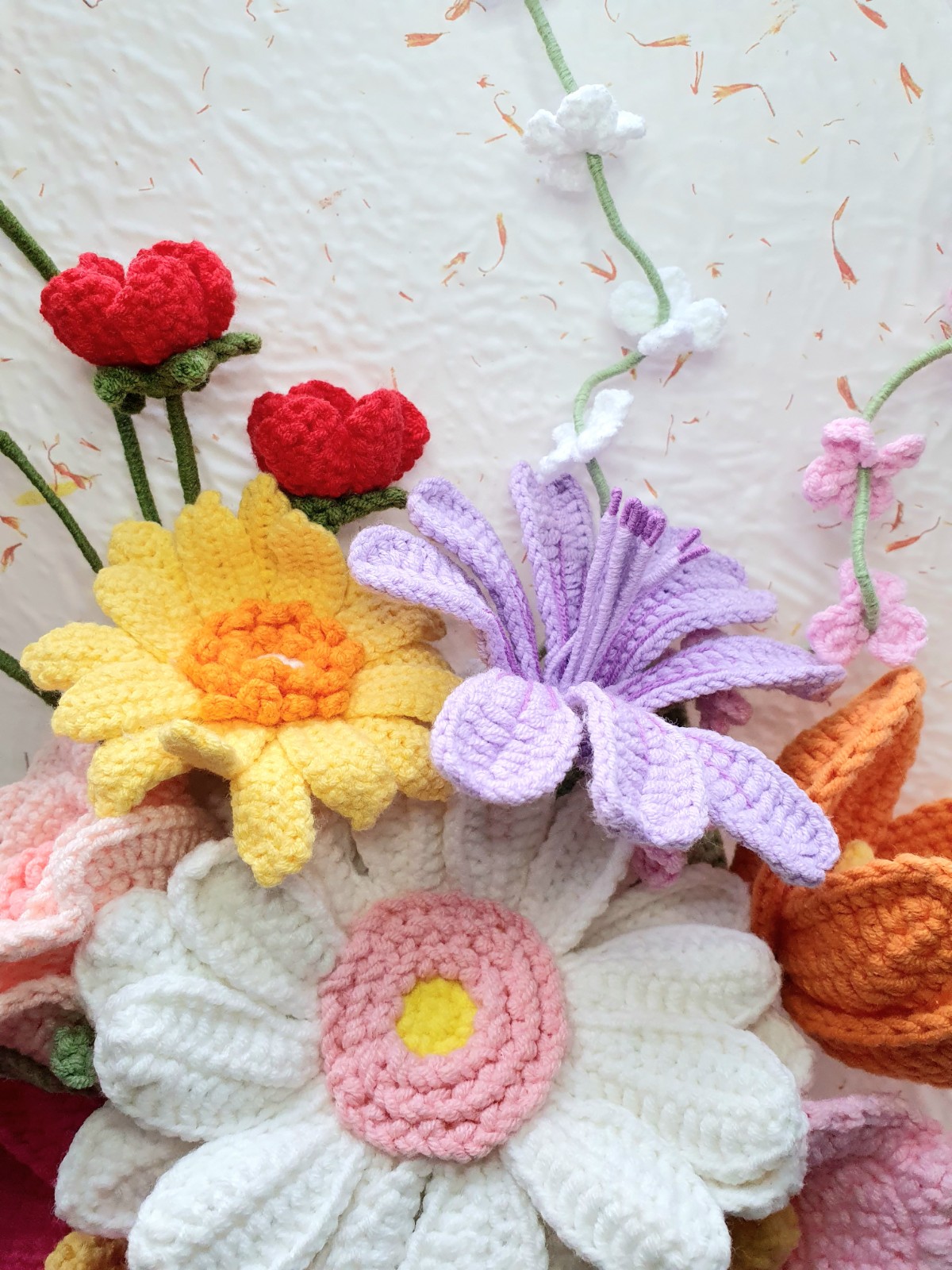 Kleurrijk Gehaakt Boeket – Ambachtelijk en Blijvend Mooi - 107141 Kleurrijk Gehaakt Boeket – Ambachtelijk en Blijvend Mooi