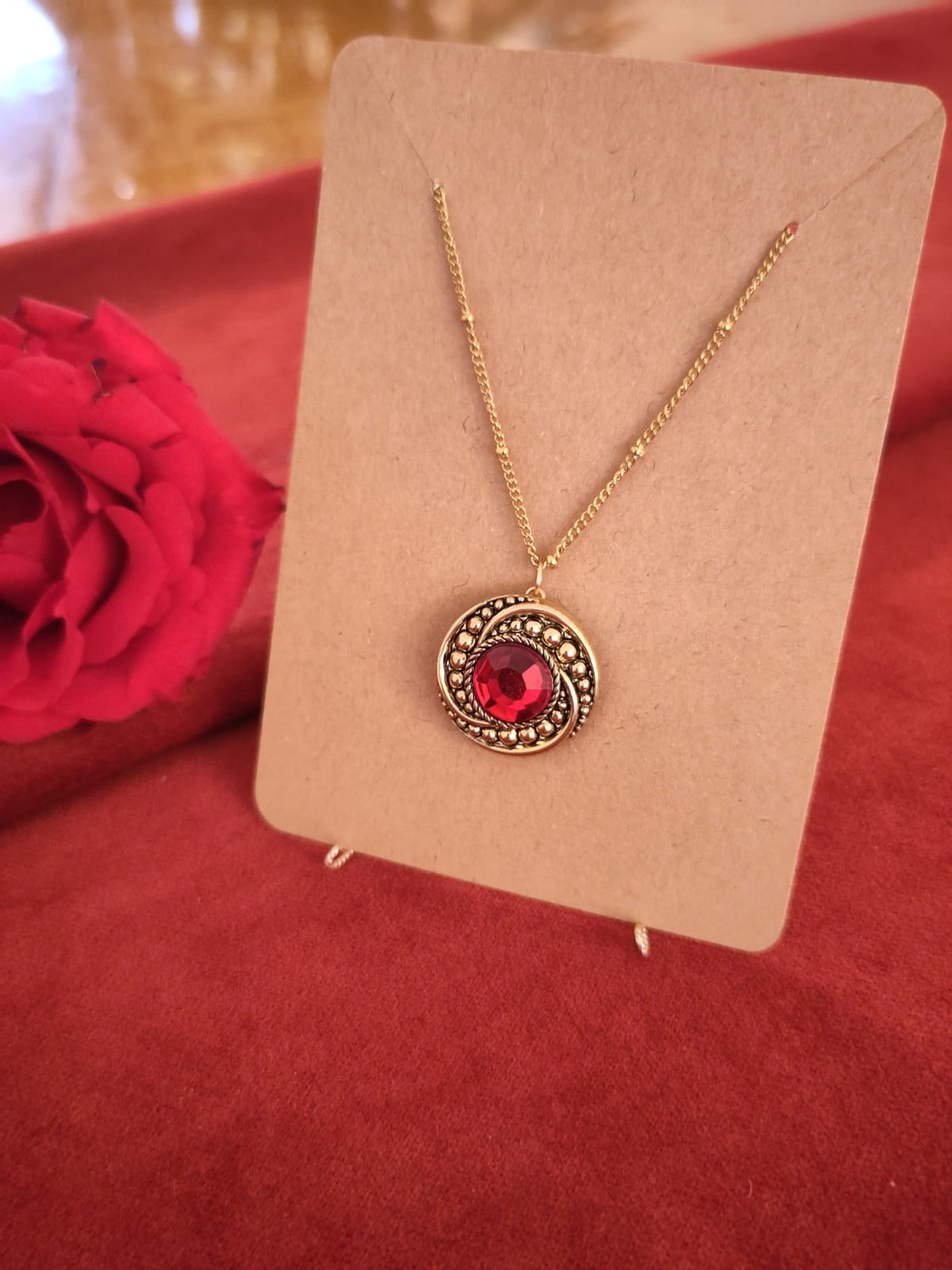 Vintage knoop kettinkje | glamour queen | 1970s - 108542 Vintage knoop kettinkje | glamour queen | 1970s