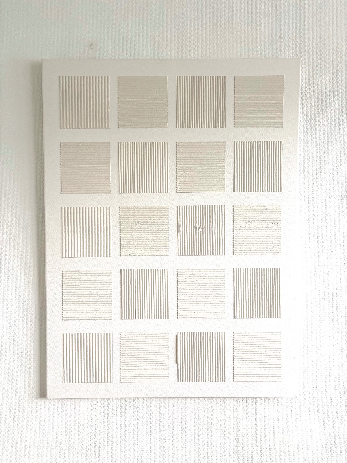 Witte rasterlijnen – Textured Art