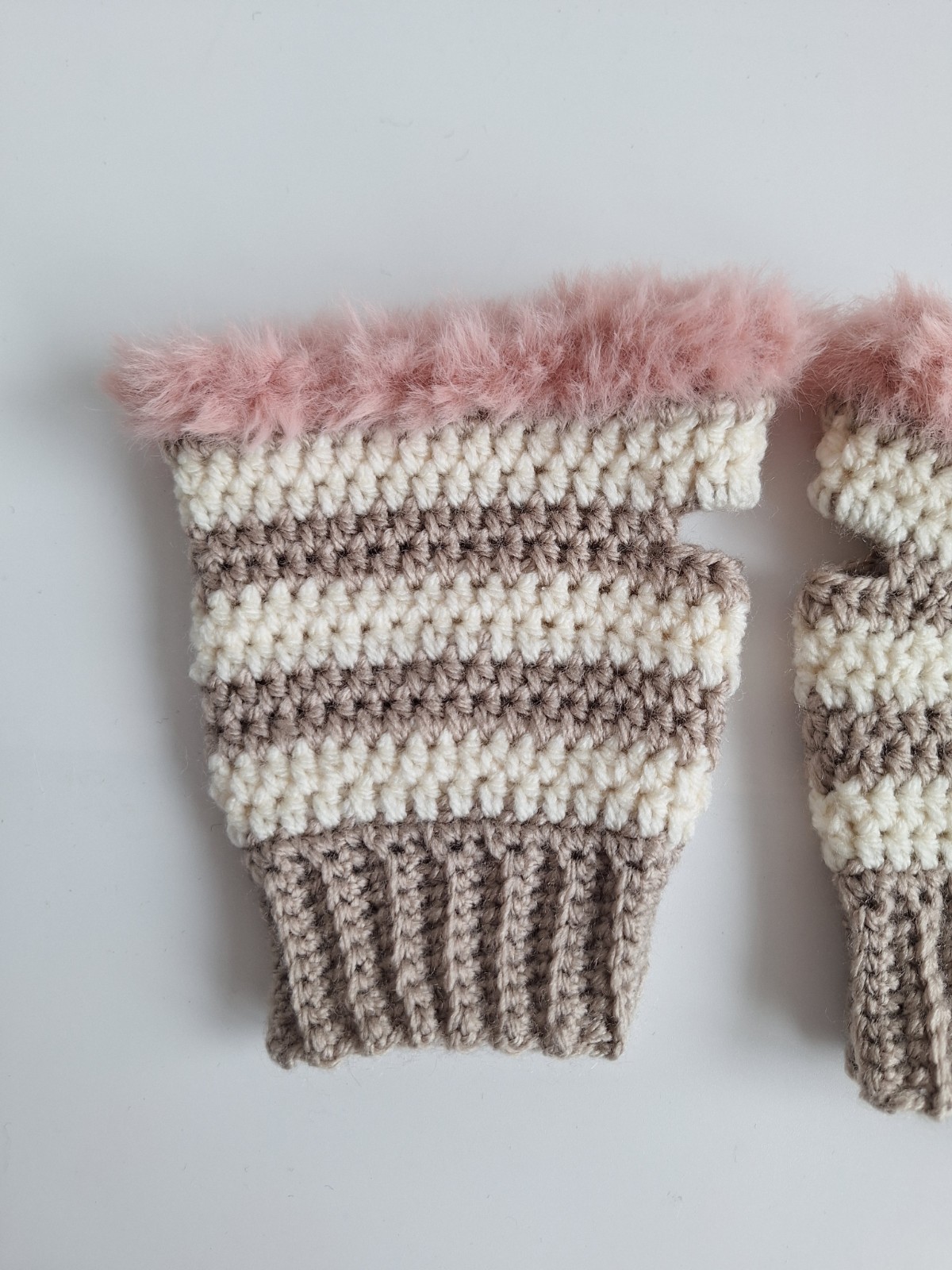 Gehaakte handschoenen - gehaakte vingerloze handschoenen | Beige, cr… - 99190 Gehaakte handschoenen - gehaakte vingerloze handschoenen | Beige, crème en poeder roze