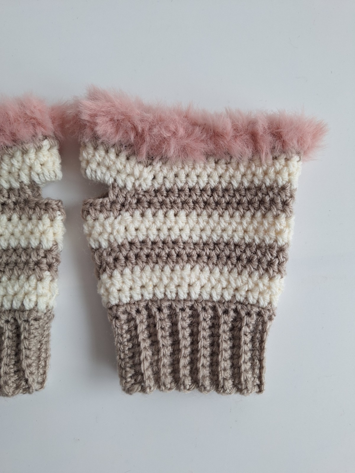 Gehaakte handschoenen - gehaakte vingerloze handschoenen | Beige, cr… - 99191 Gehaakte handschoenen - gehaakte vingerloze handschoenen | Beige, crème en poeder roze