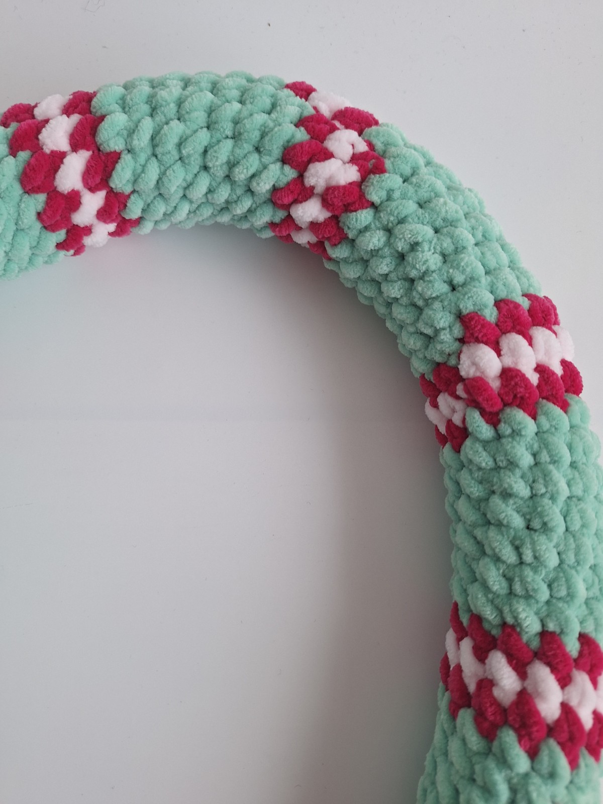 Gehaakte knuffel slang | Mintgroen, knalroze en lichtroze