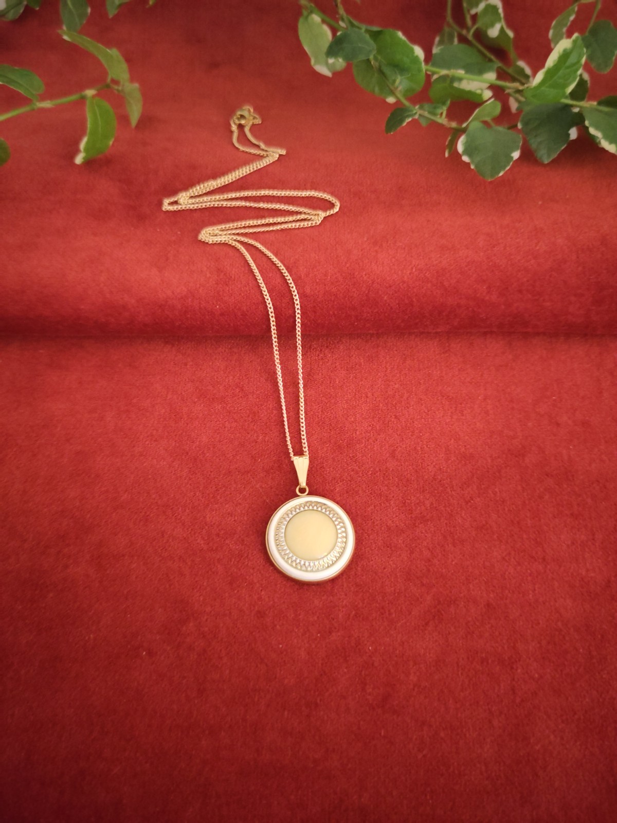 Gouden ketting met vintage hanger | mid century glamour | 1960s