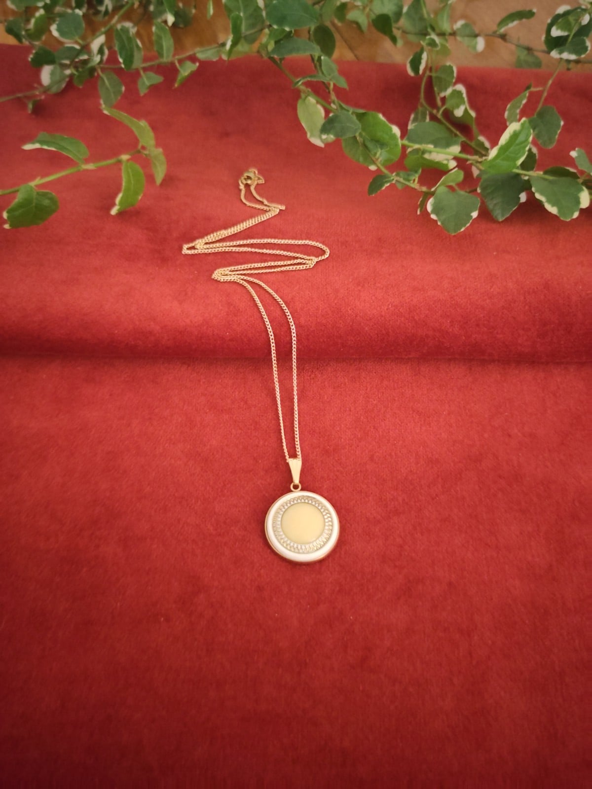 Gouden ketting met vintage hanger | mid century glamour | 1960s