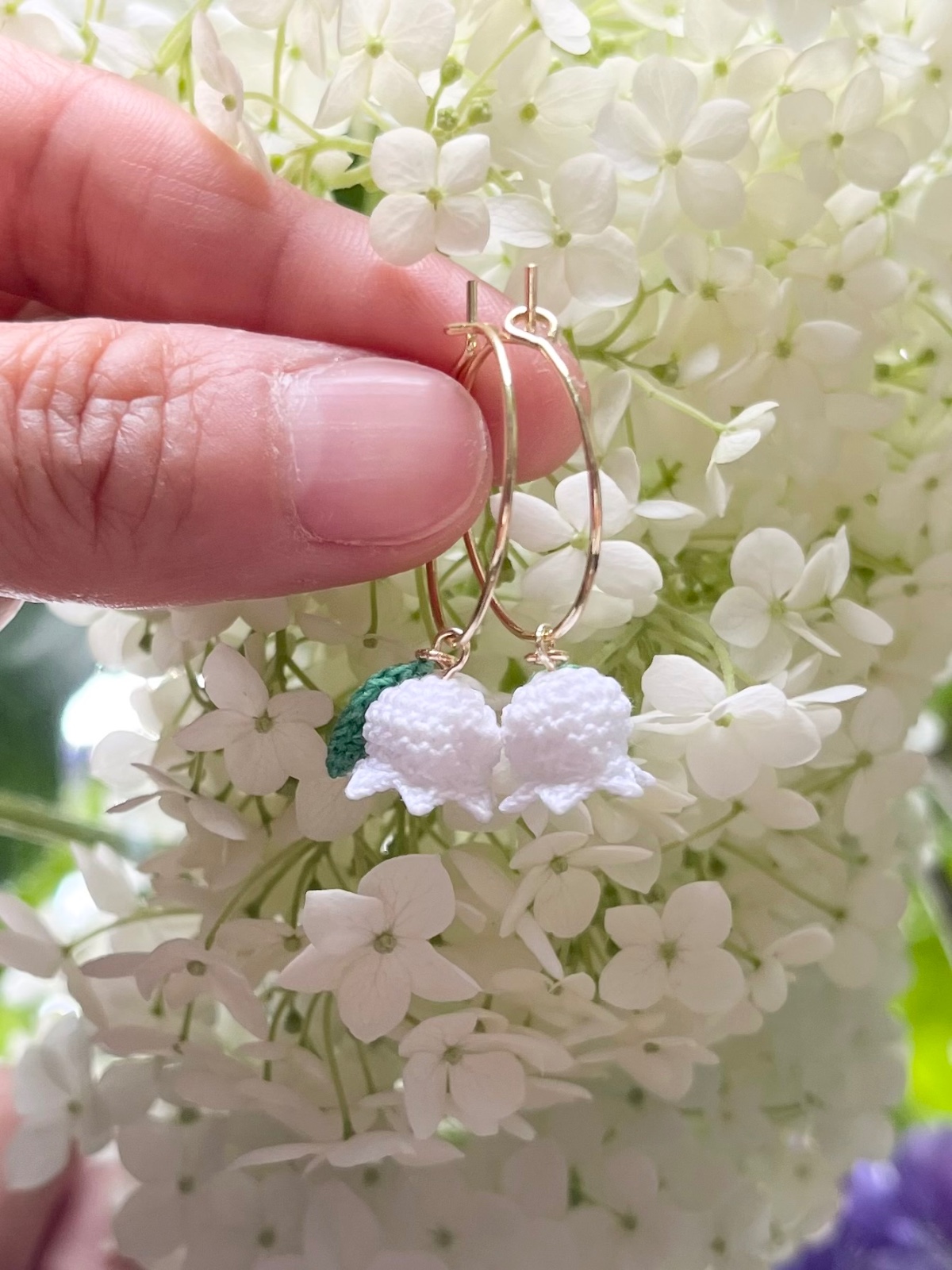 Micro Gehaakte Lelietje-van-dalen Oorbellen Hoops