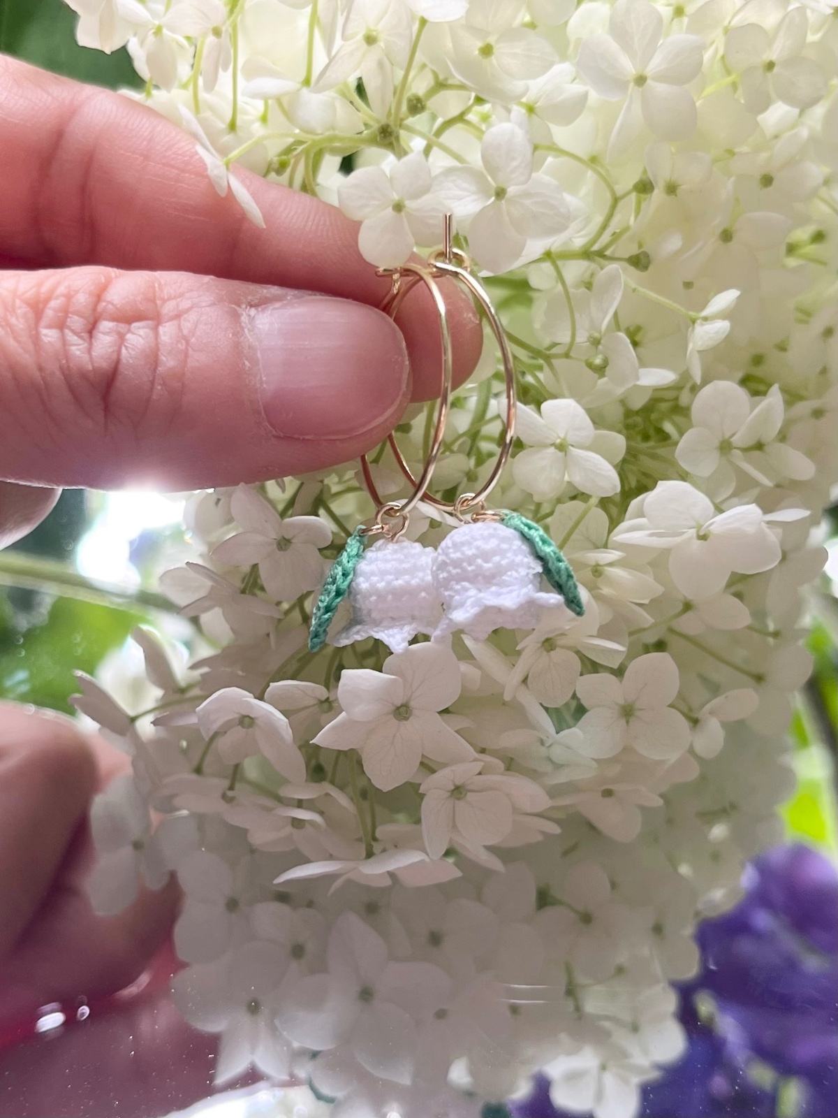 Micro Gehaakte Lelietje-van-dalen Oorbellen Hoops