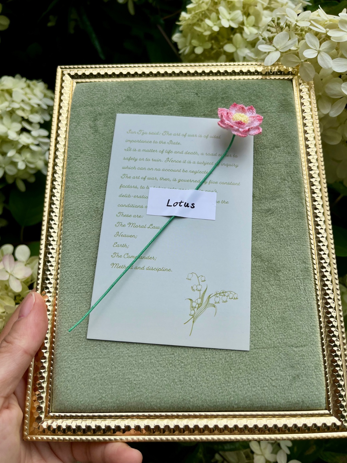 Micro Gehaakte Lotus Boekenlegger