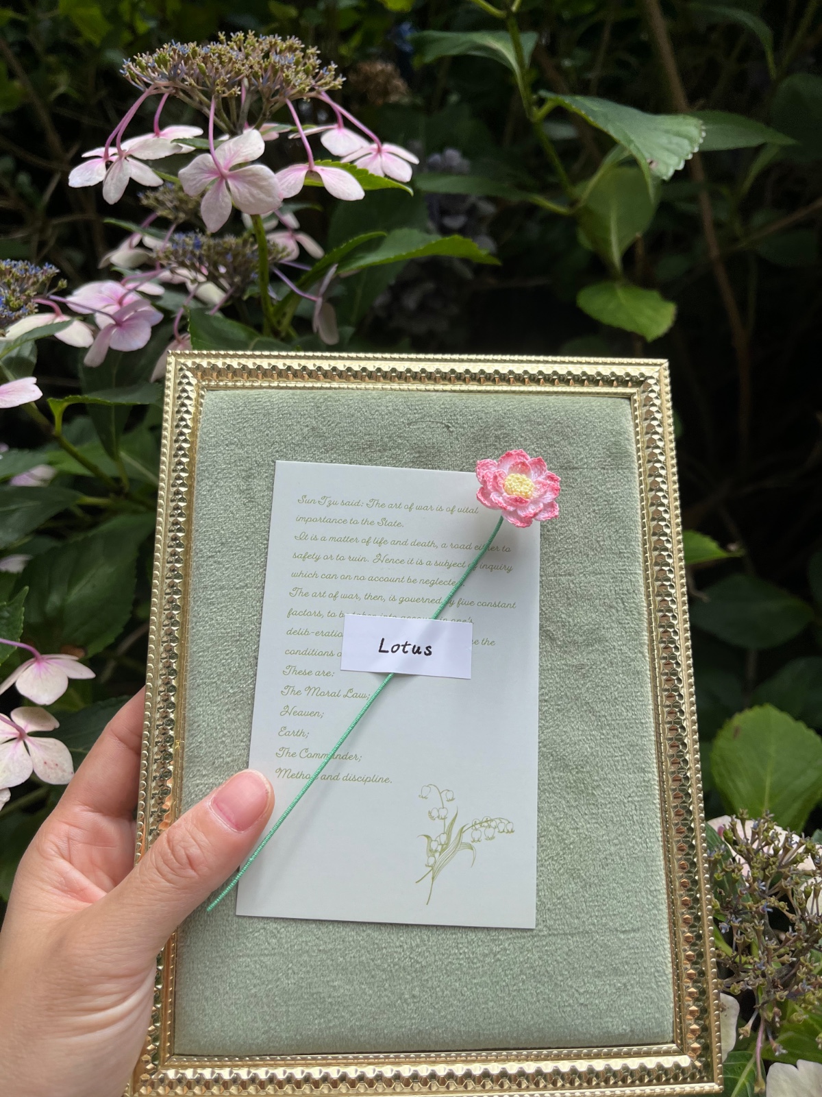 Micro Gehaakte Lotus Boekenlegger