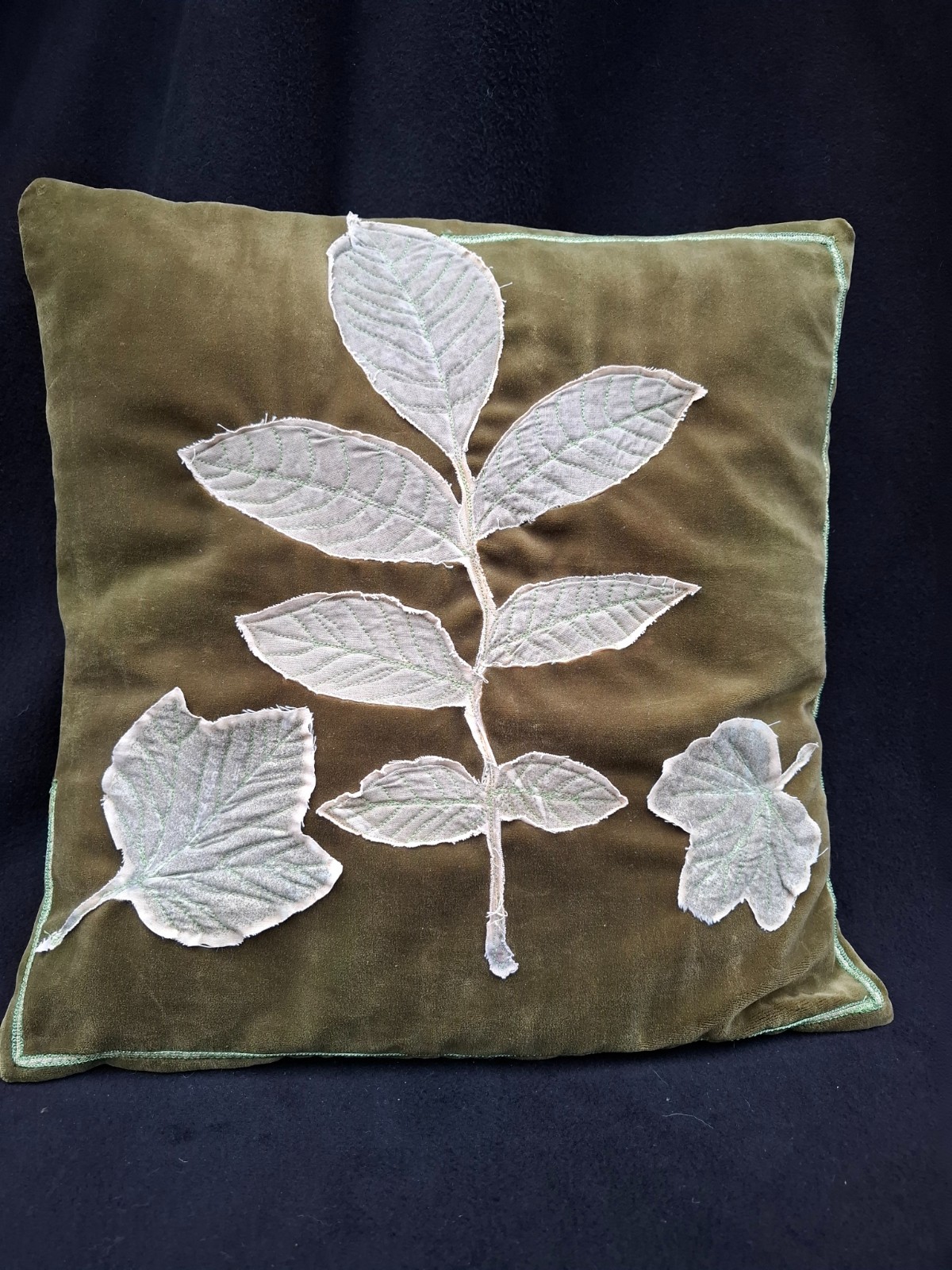 2 Sierkussens olijfgroen