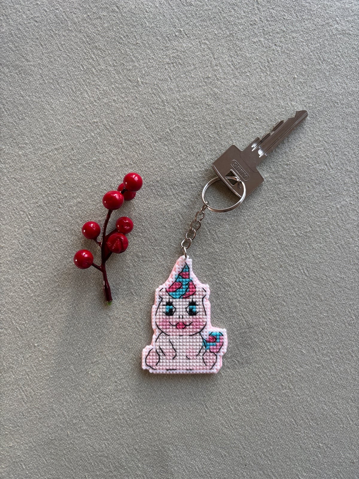 Magische Unicorn Sleutelhanger - handgeborduurd