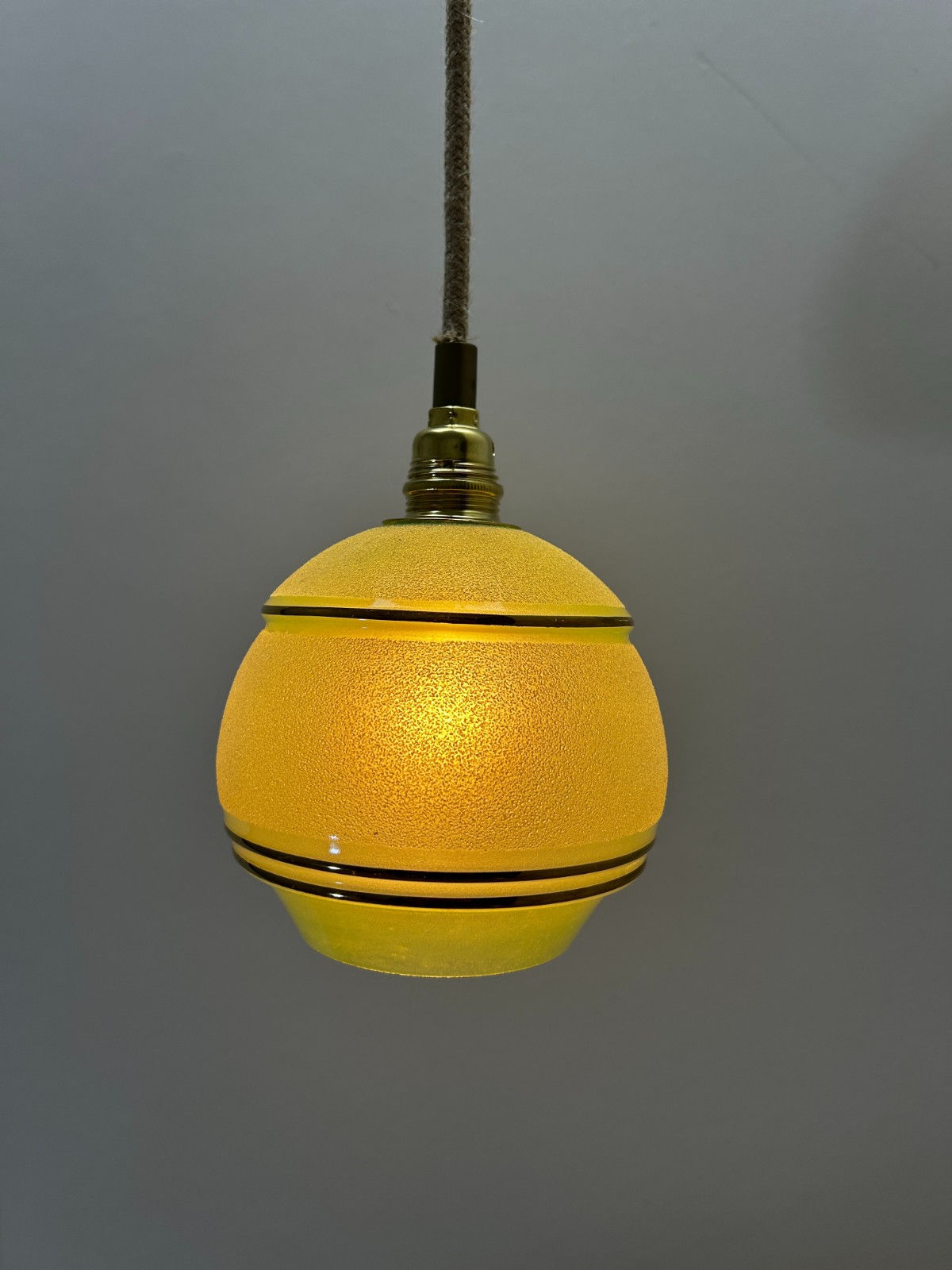 Vintage hanglampje jaren 30/40