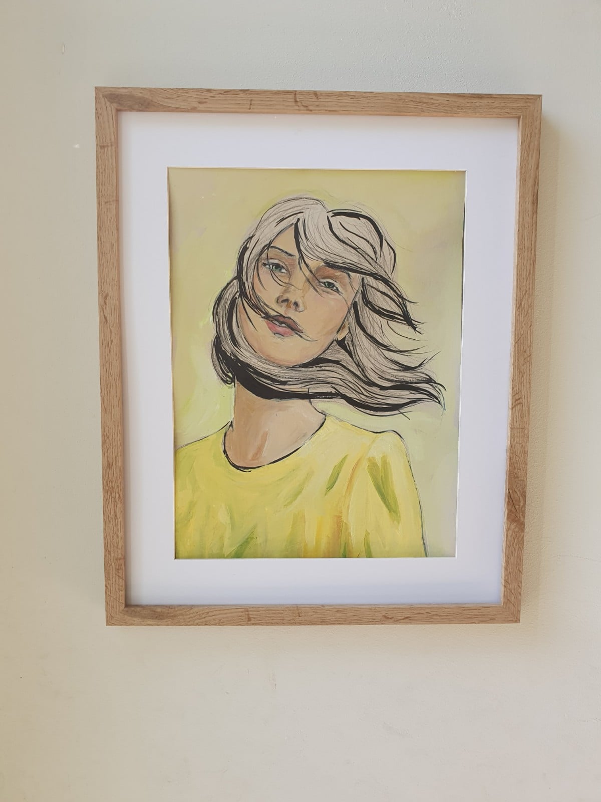 yellow. Print van vrouwenportret