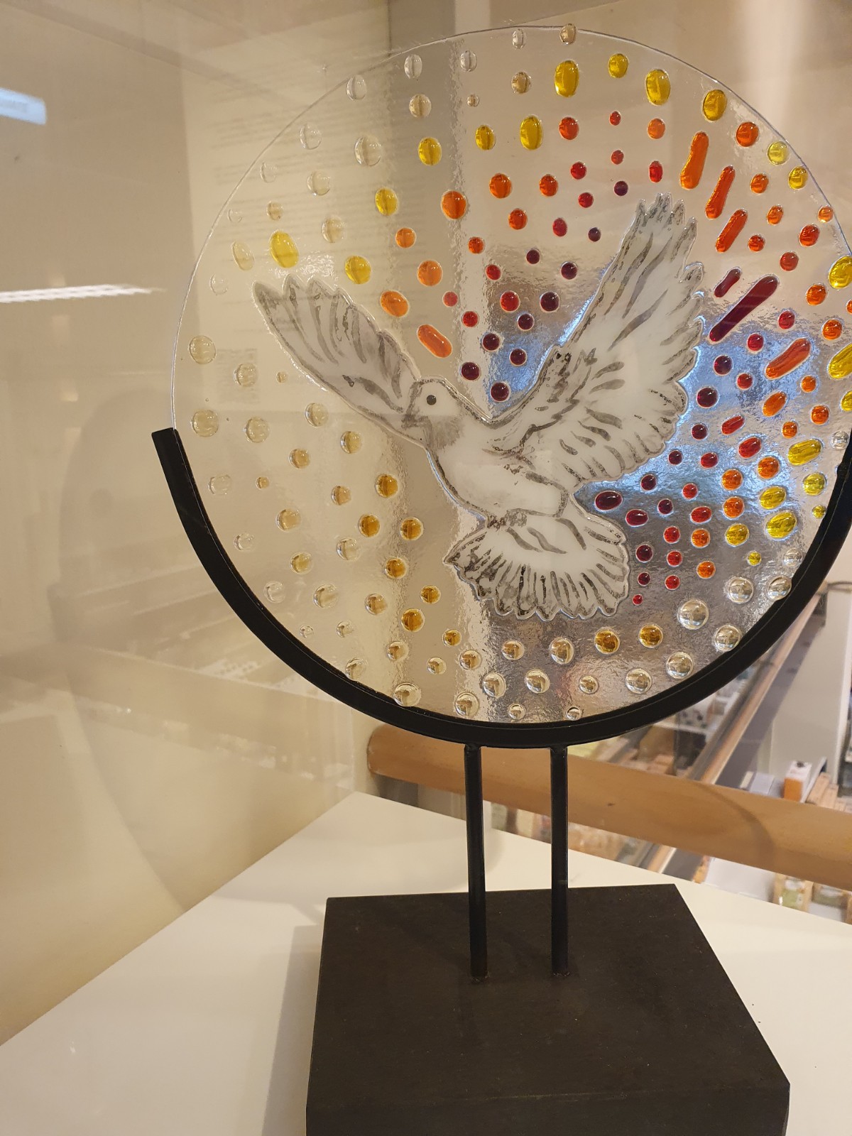 Glasfusion object duif