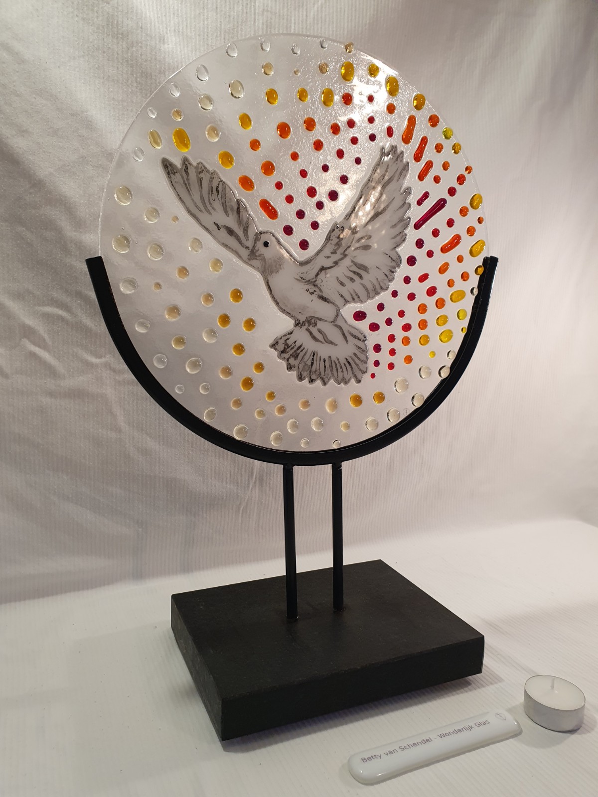 Glasfusion object duif