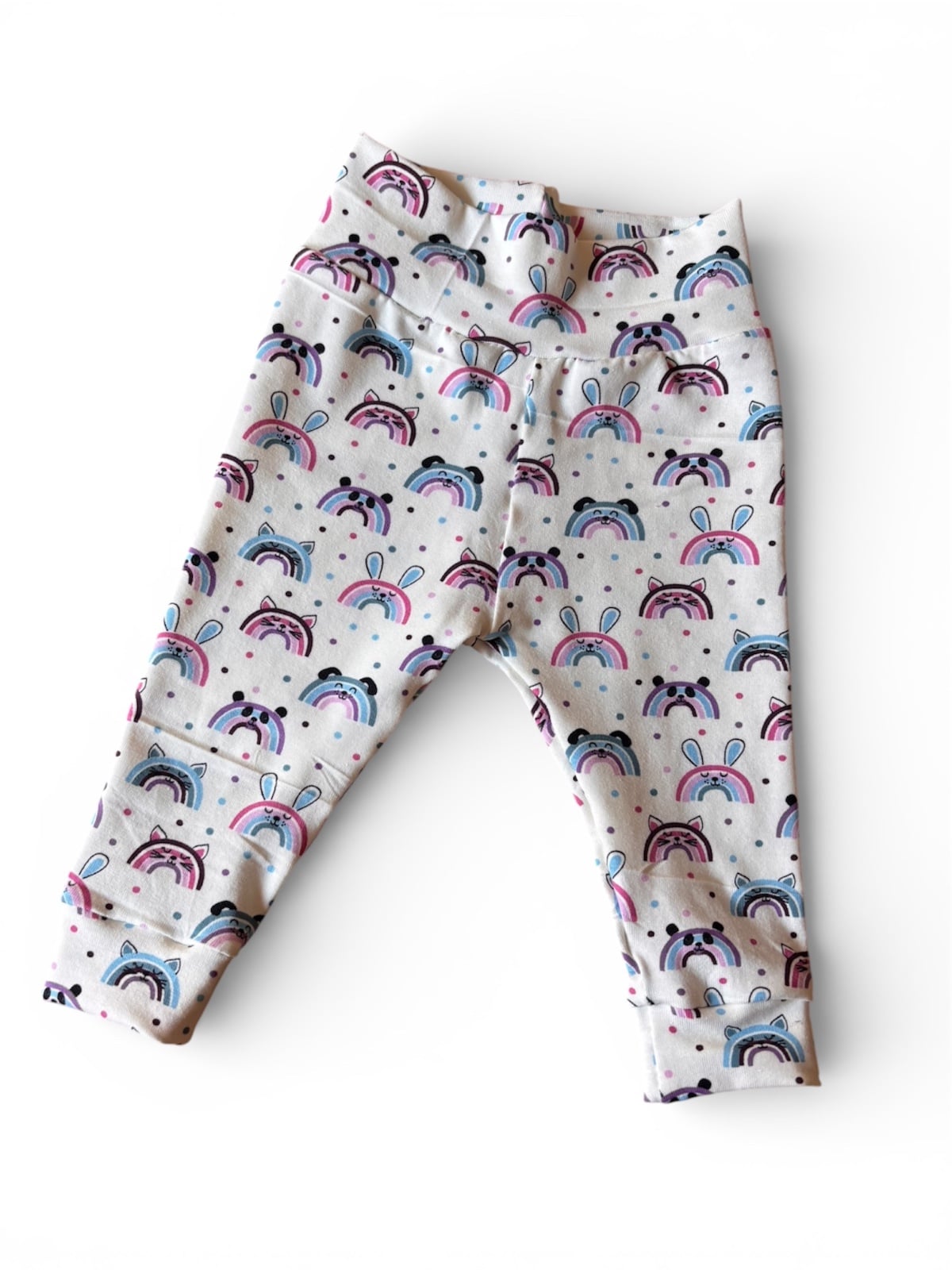 Handgemaakt baby broekje regenboog