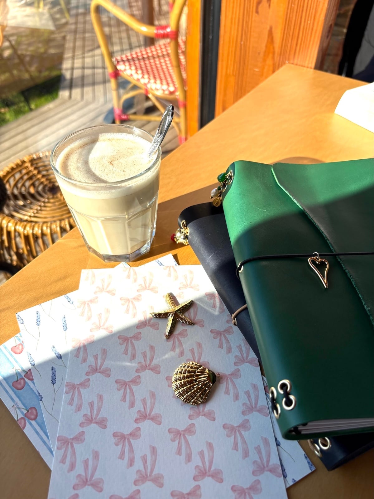 Leren notebook A5 met goudvergulde bedels