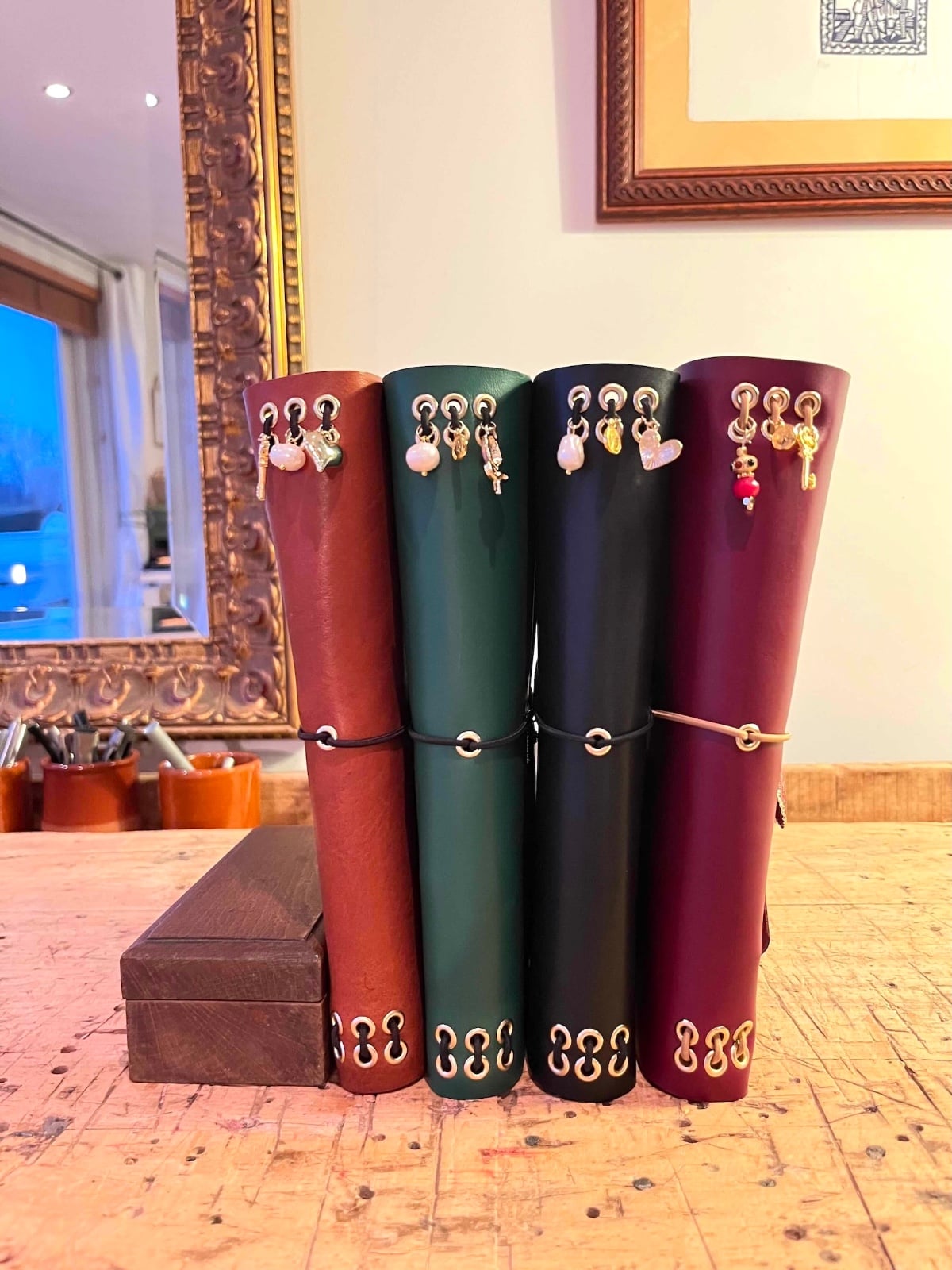 Leren notebook A5 met goudvergulde bedels