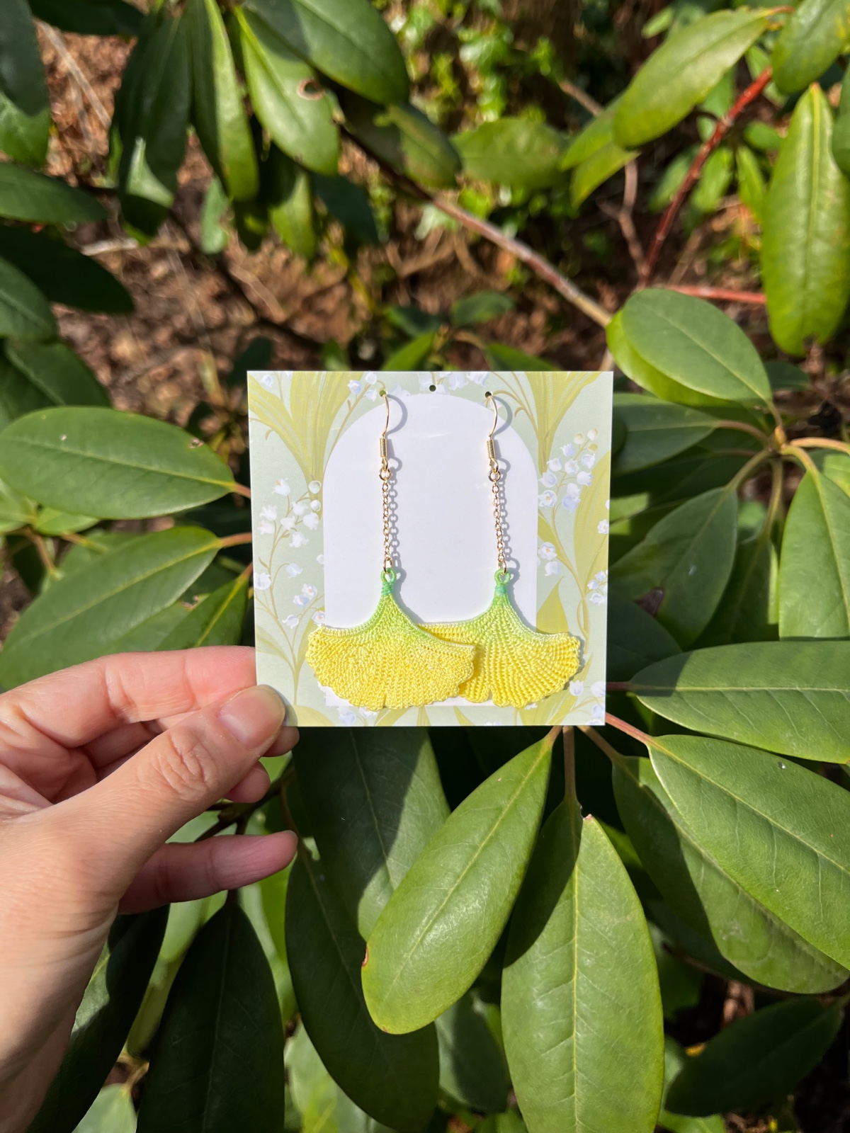 Micro gehaakte ginkgo blad oorbellen