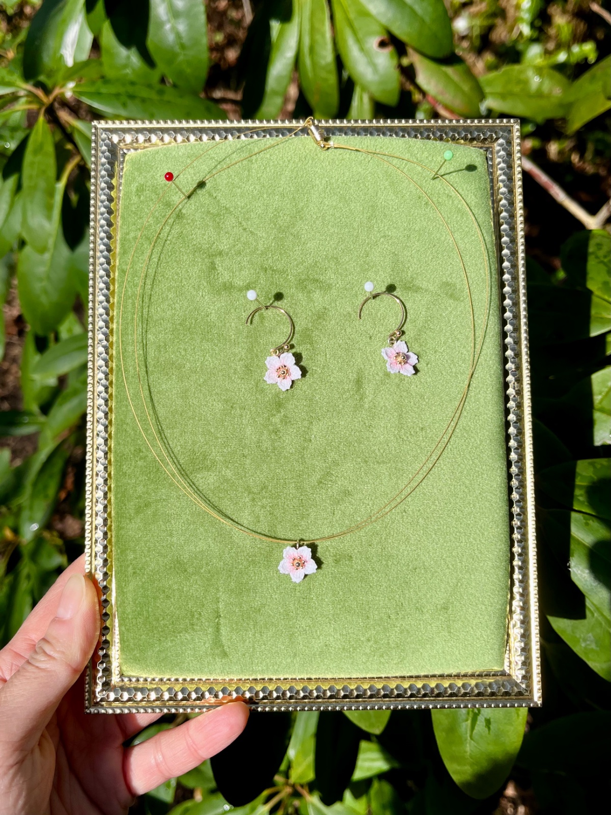 Micro gehaakte kersenbloesem sieradenset