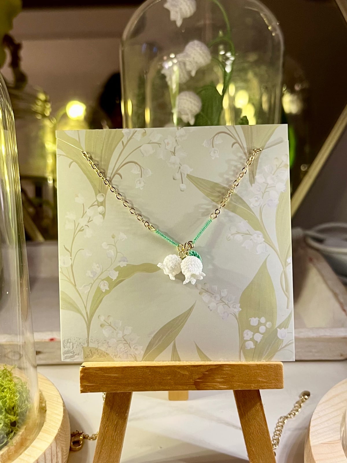 Micro Gehaakte Lelietje-van-Dalen Ketting