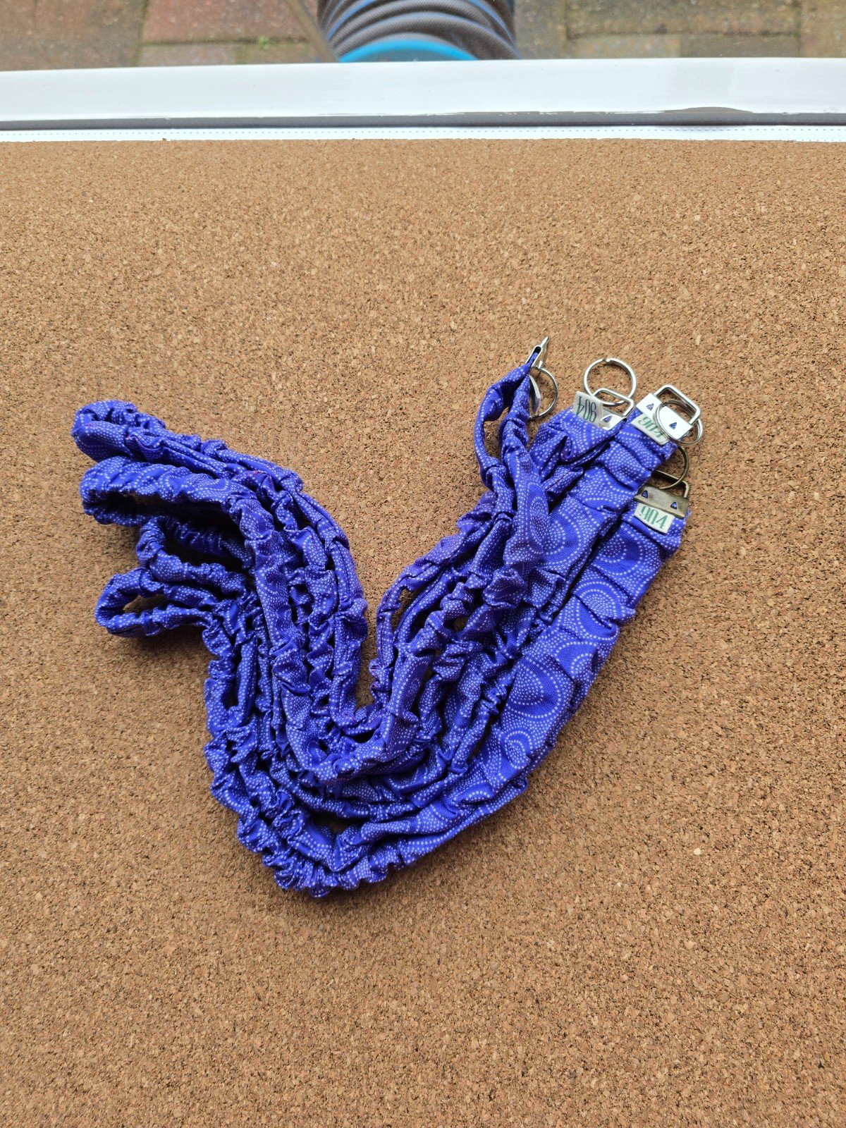 Scrunchie keycord | handgemaakt | paars | print | Atelier 904 - 116398 Scrunchie keycord | handgemaakt | paars | print | Atelier 904