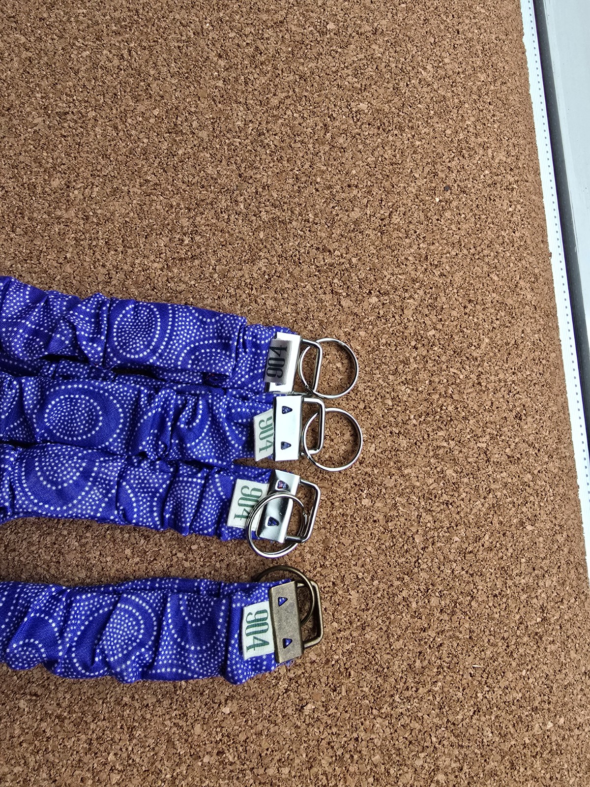 Scrunchie keycord | handgemaakt | paars | print | Atelier 904 - 116400 Scrunchie keycord | handgemaakt | paars | print | Atelier 904