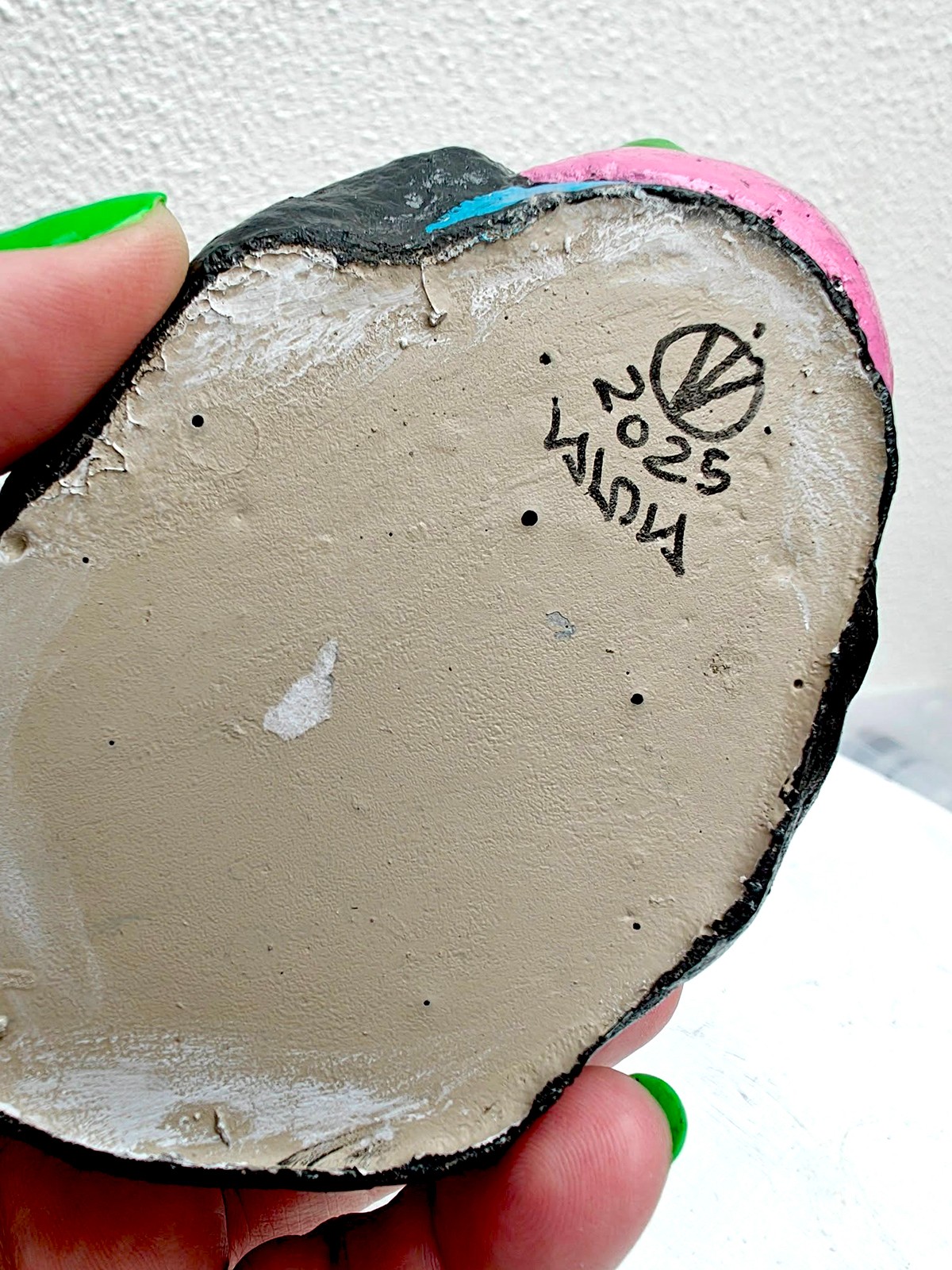 Slakie - Handgeschilderd kleurrijk beeldje - 116155 Slakie - Handgeschilderd kleurrijk beeldje