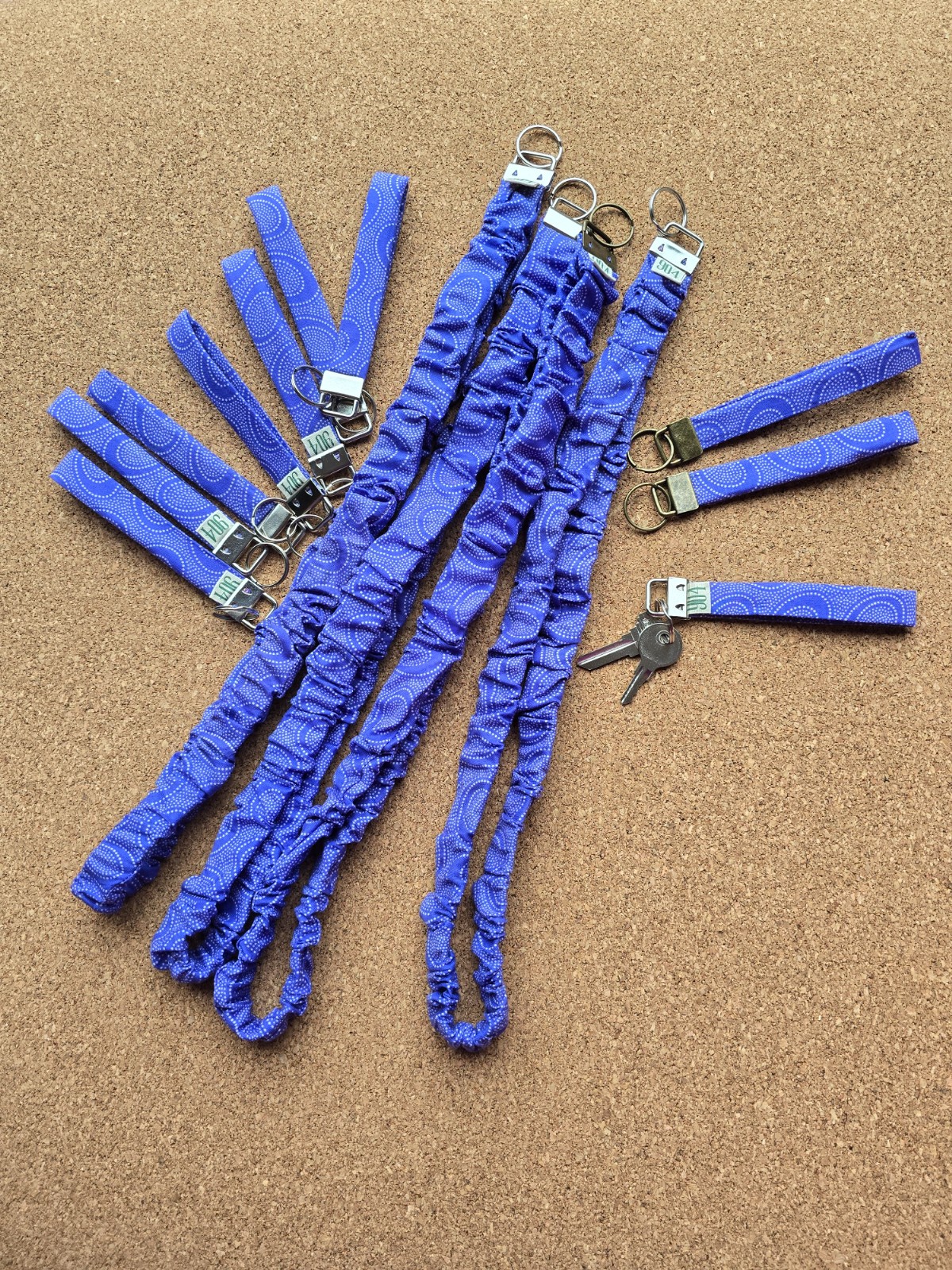 Sleutelhanger | polssleutelhanger | paars | handgemaakt | Atelier 904 - 116515 Sleutelhanger | polssleutelhanger | paars | handgemaakt | Atelier 904