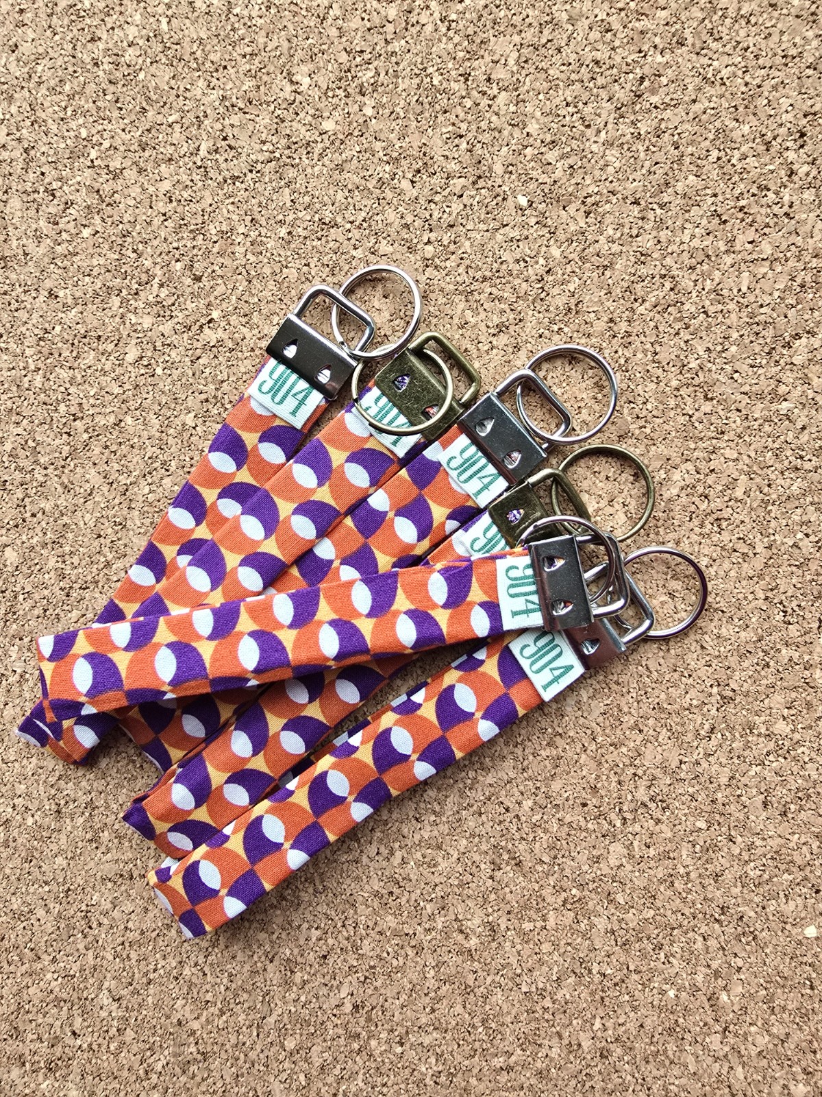 Sleutelhanger | polssleutelhanger | retro | kleurrijk | handgemaakt |… - 116500 Sleutelhanger | polssleutelhanger | retro | kleurrijk | handgemaakt |Atelier 904