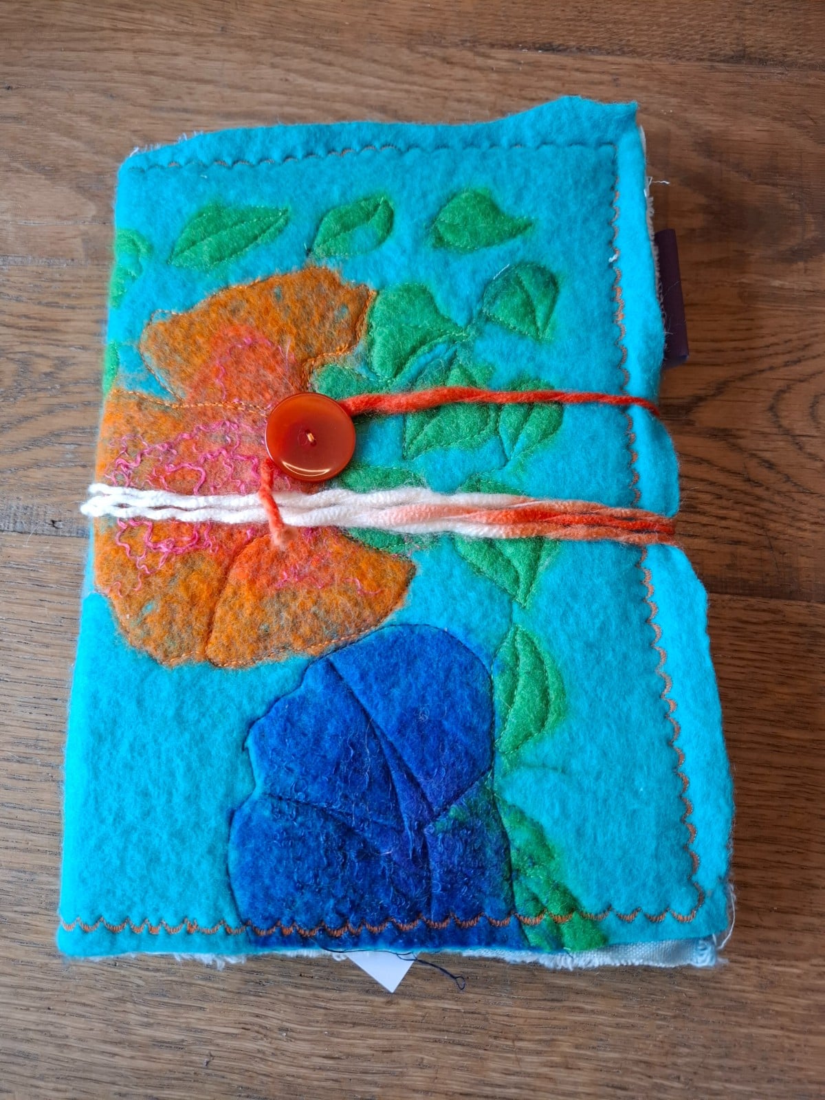 Vertellis 10 Dates Journal – relatie dagboek voor koppels | luxe gevilte omslag