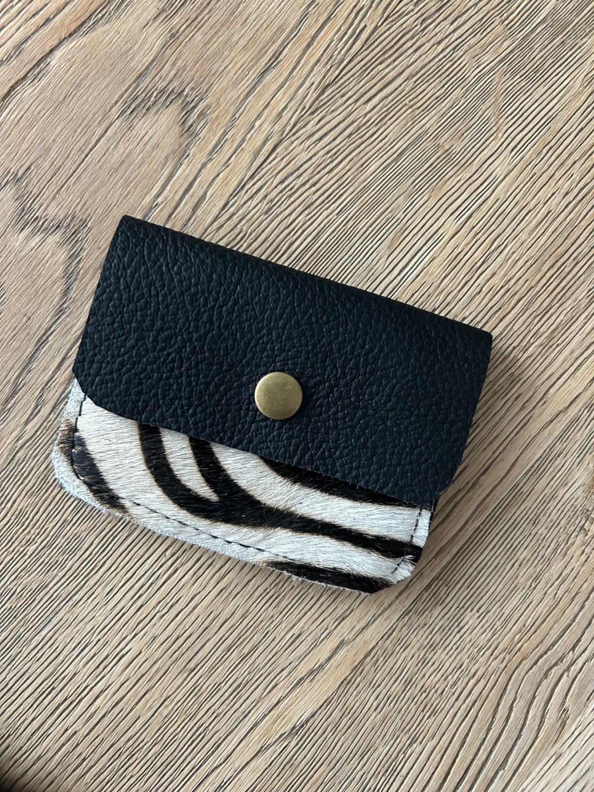 Leren pasjeshouder/ portemonnee met zebraprint, 3 vakken.