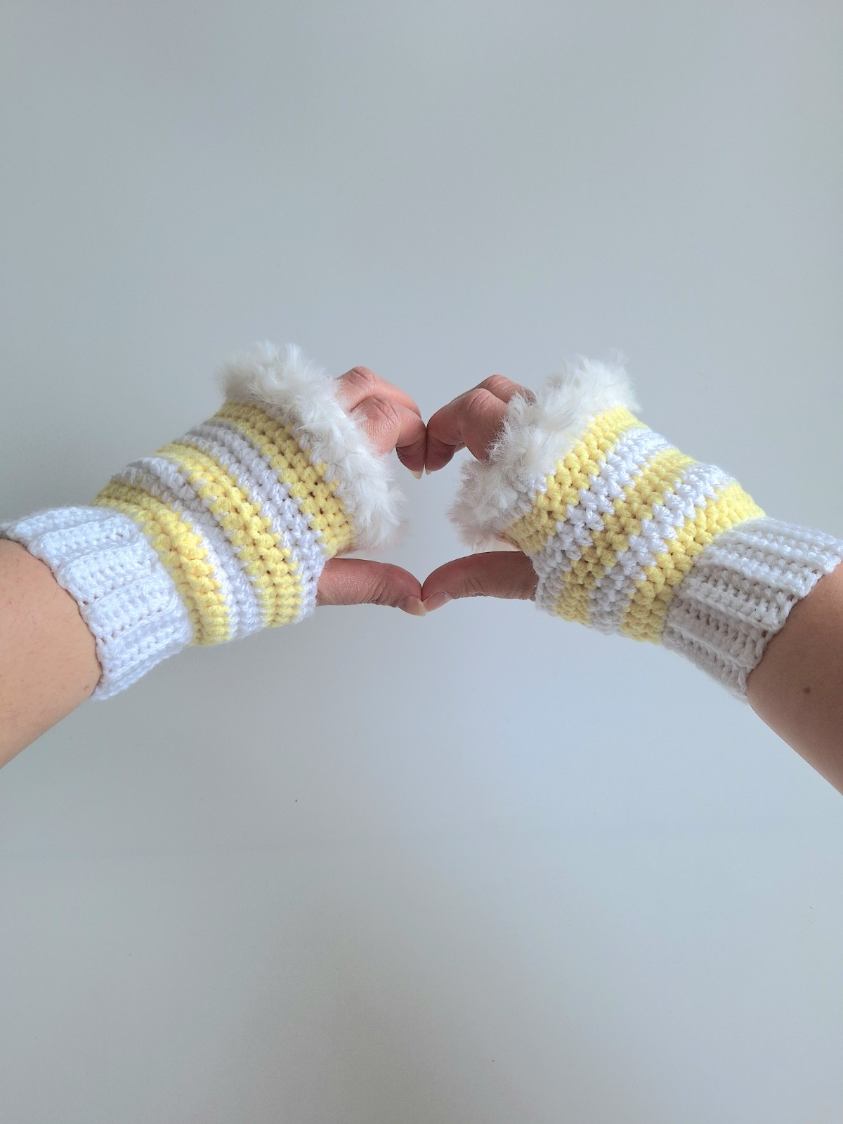 Gehaakte handschoenen - gehaakte vingerloze handschoenen | Wit en geel