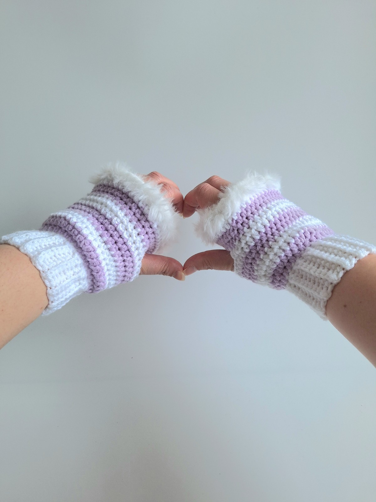 Gehaakte handschoenen - gehaakte vingerloze handschoenen | Wit en lila