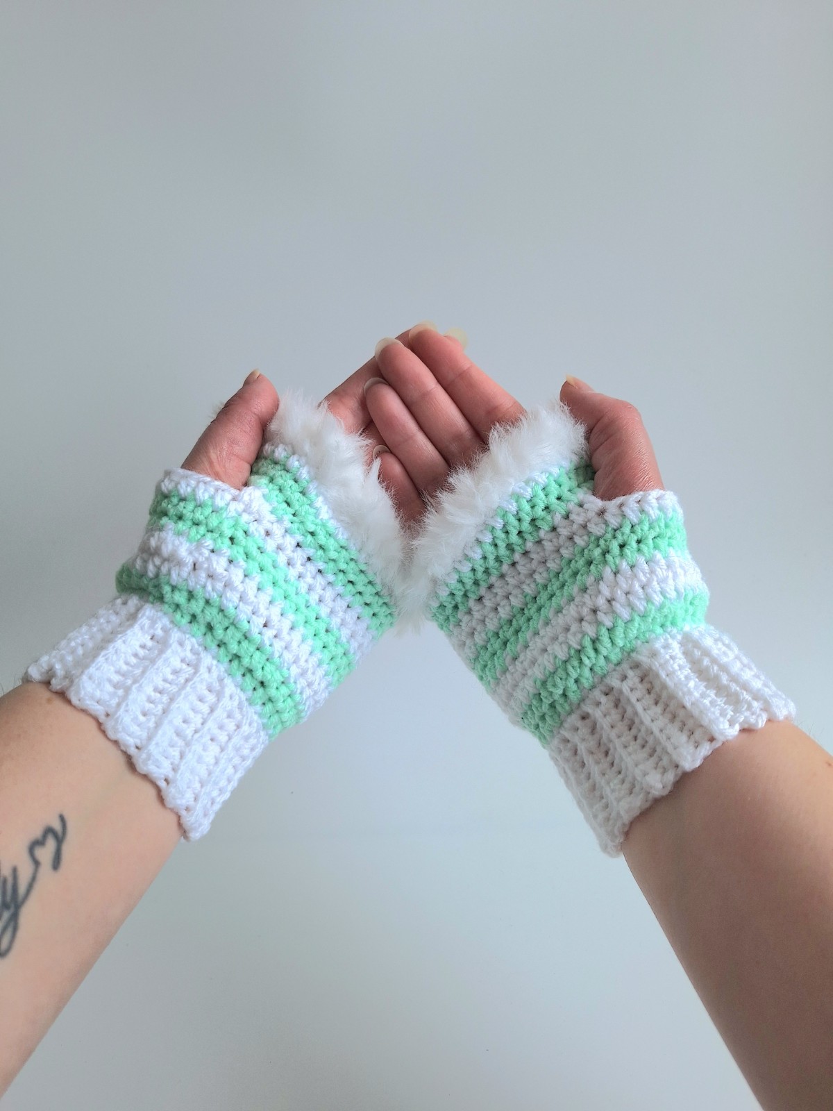 Gehaakte handschoenen - gehaakte vingerloze handschoenen | Wit en mintgroen