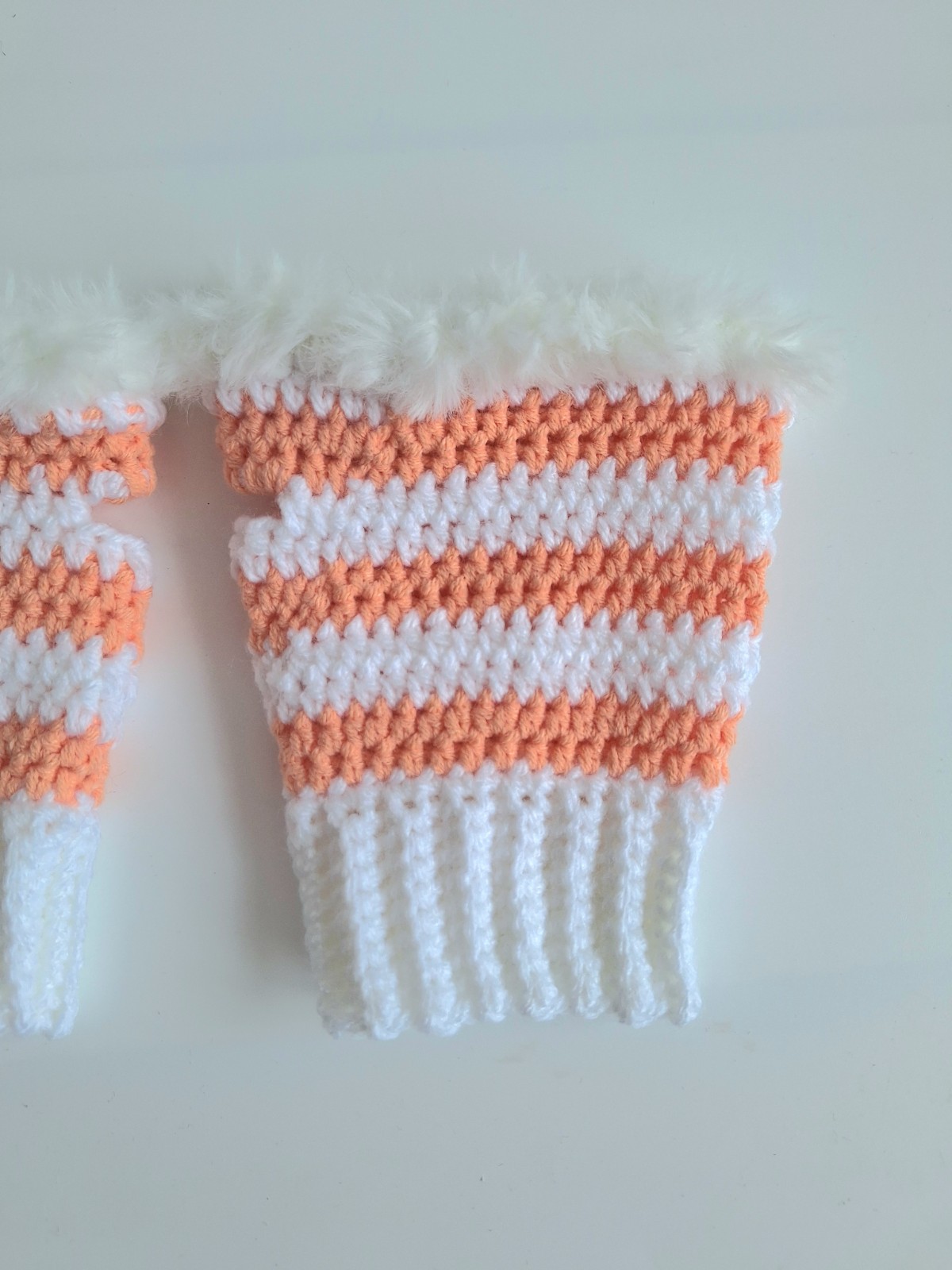 Gehaakte handschoenen - gehaakte vingerloze handschoenen | Wit en perzikoranje