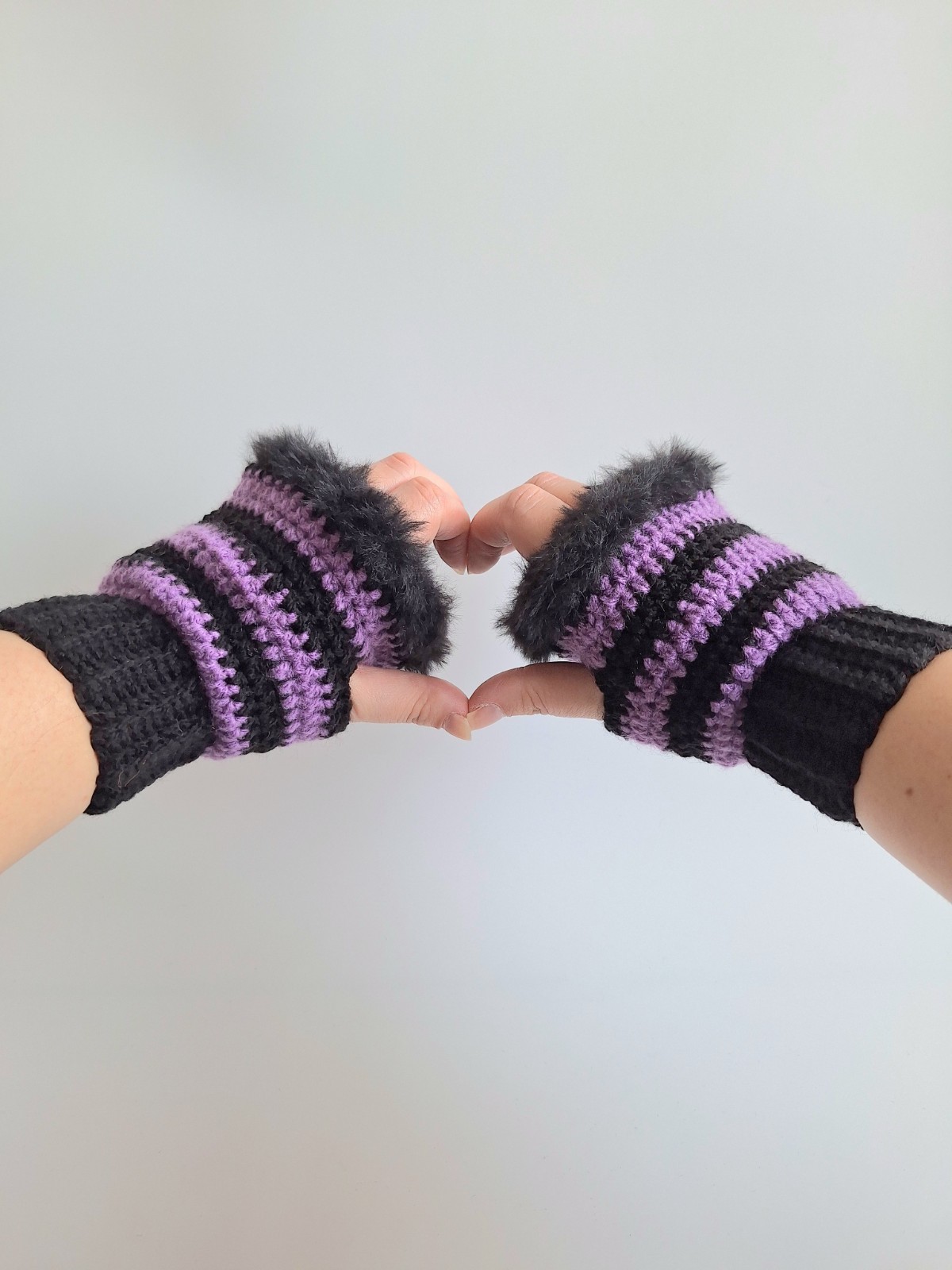 Gehaakte handschoenen - gehaakte vingerloze handschoenen | Zwart en paars
