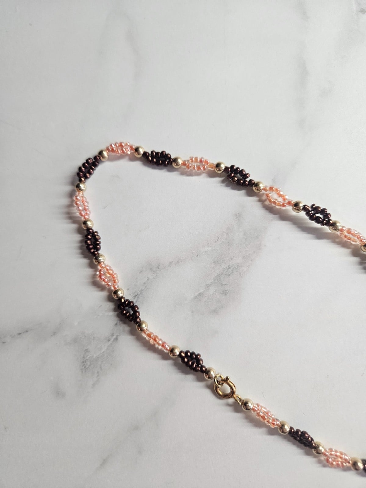 Gekleurde kralenketting dubbel stuk