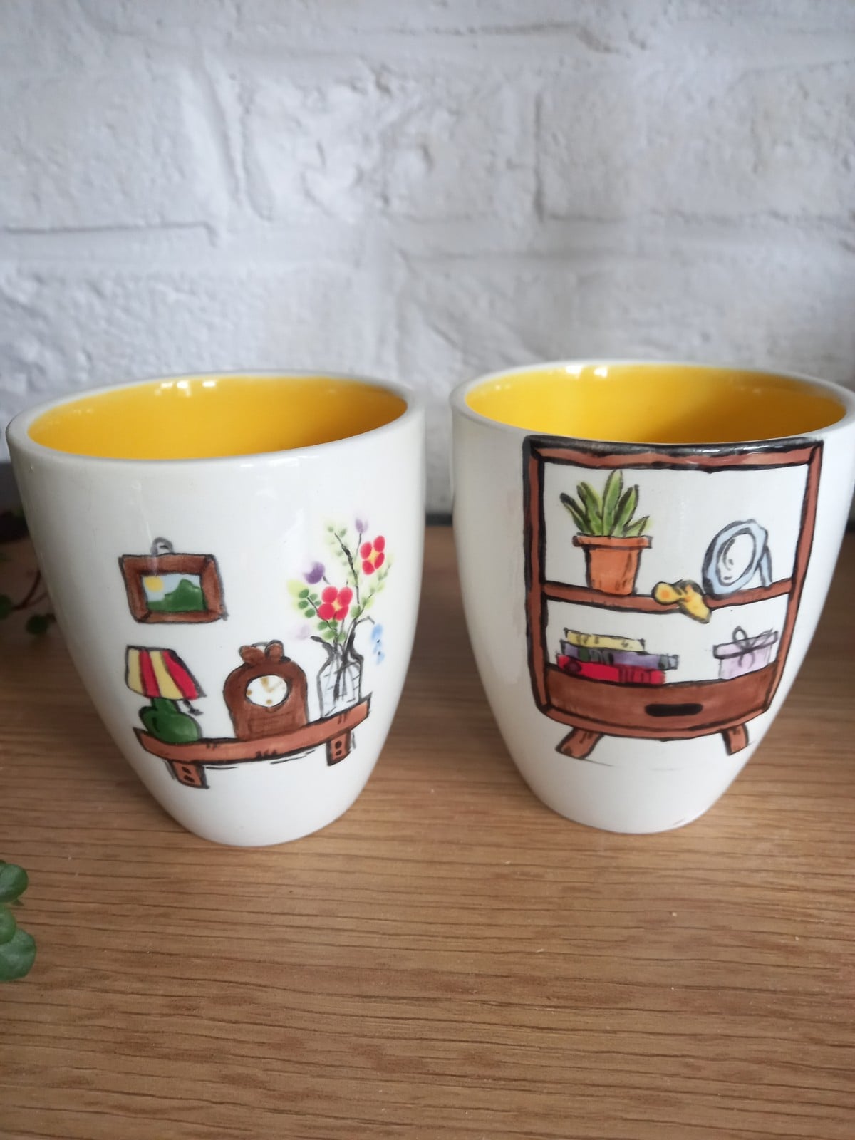 Handbeschilderde keramieken stapelmokken geel - 120860 Handbeschilderde keramieken stapelmokken geel