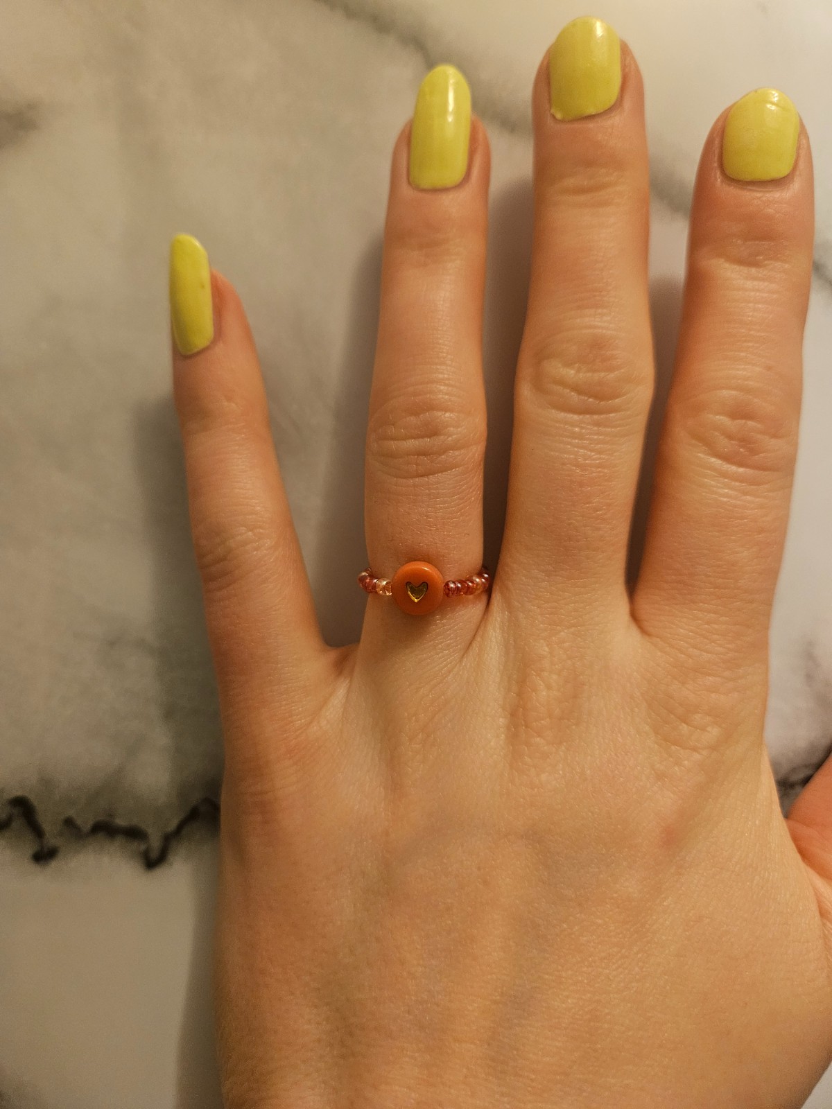 Hartjes ring van kralen