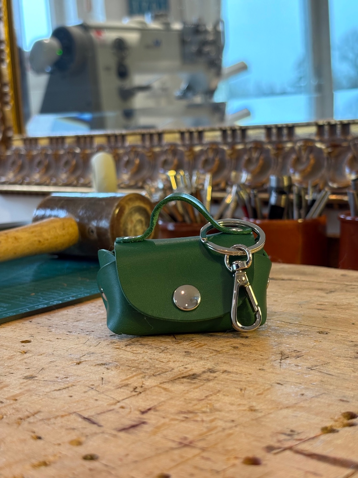 Leren bag charm - sleutelhanger in diverse kleuren