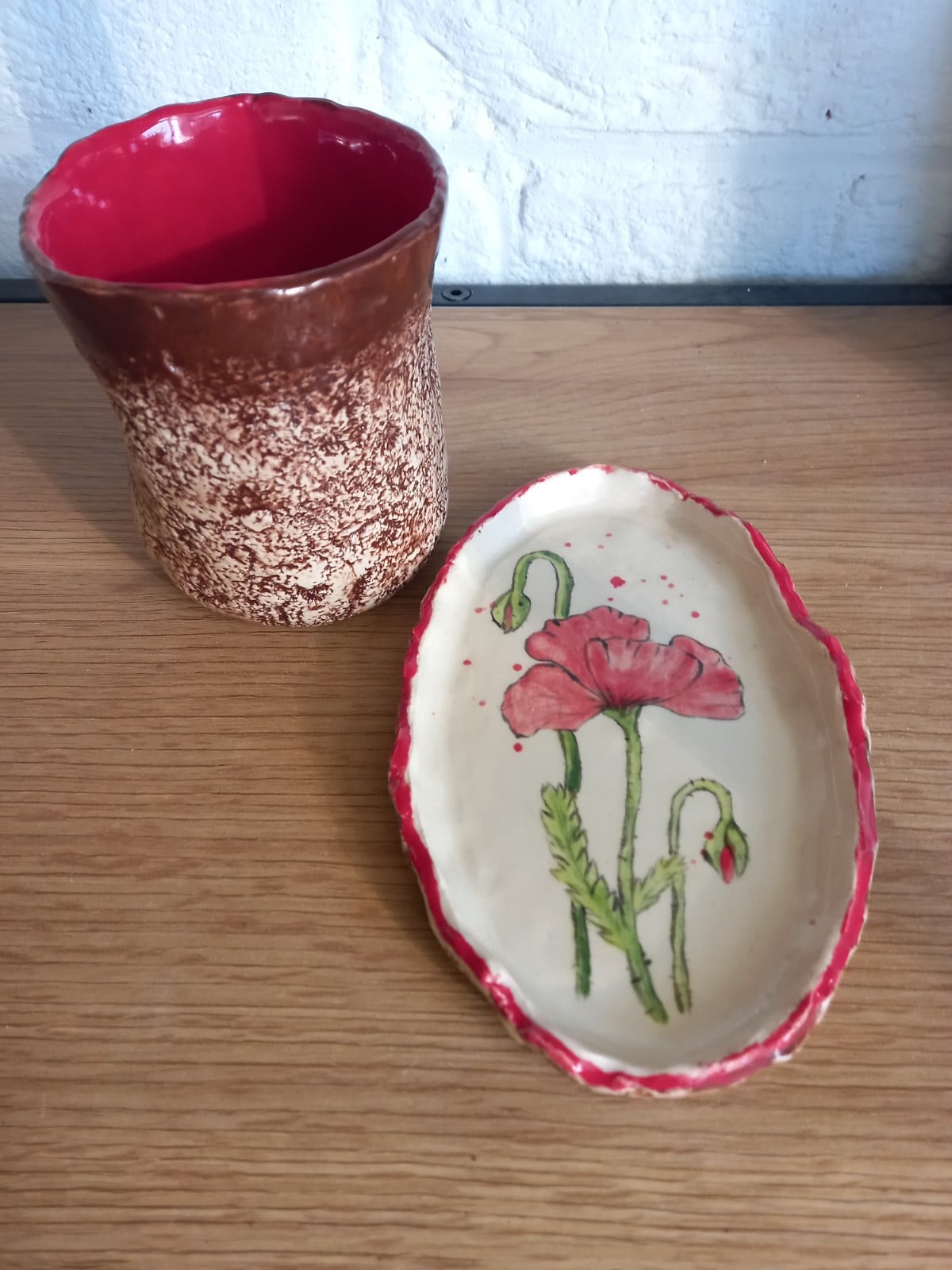 Set keramieken koffie/thee mok en schotel klaproos