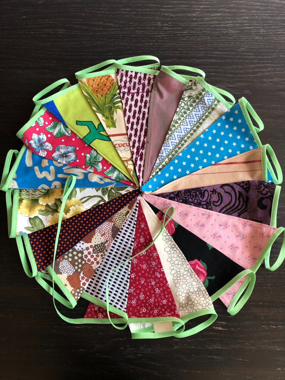 Stoffen slinger, vlaggenlijn groen, 5,75 meter van vintage stoffen