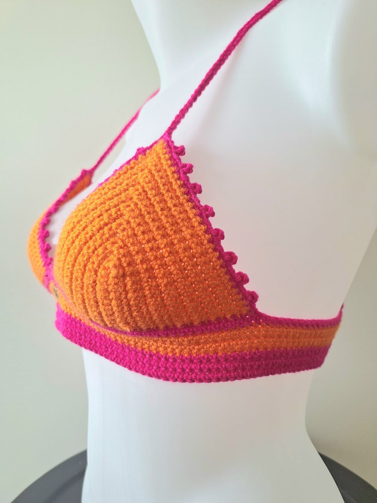 Gehaakt topje | Oranje en knalroze - 124279 Gehaakt topje | Oranje en knalroze