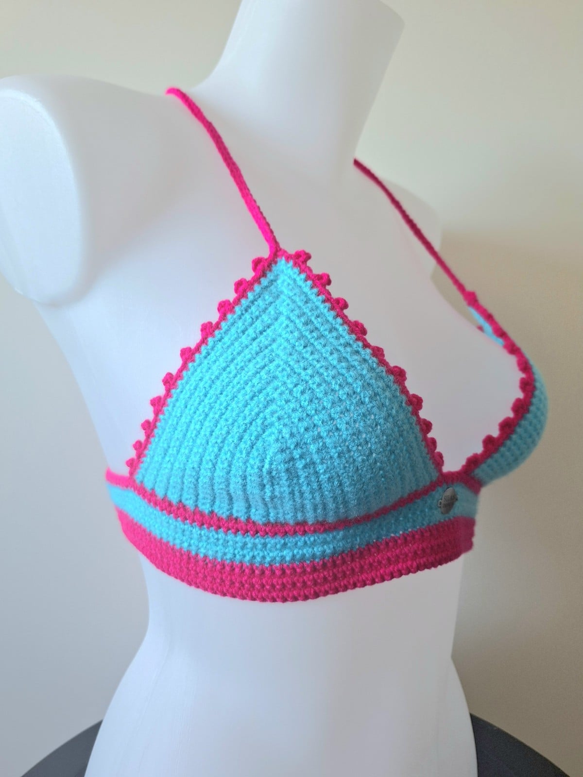 Gehaakt topje | Turquoise en knalroze