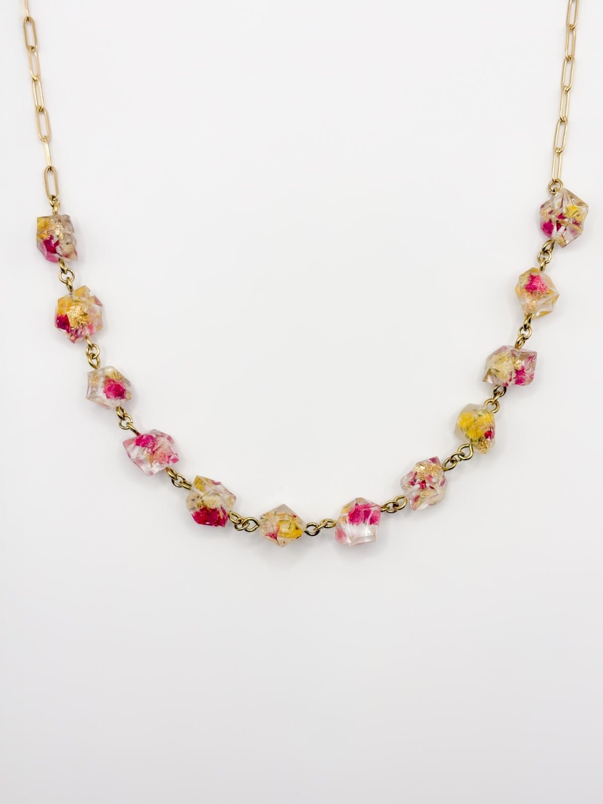 Kristalvormige Kralen Ketting met Echte Bloemen uit Lugano (Strawberr… - 125733 Kristalvormige Kralen Ketting met Echte Bloemen uit Lugano (Strawberry Lemonade)