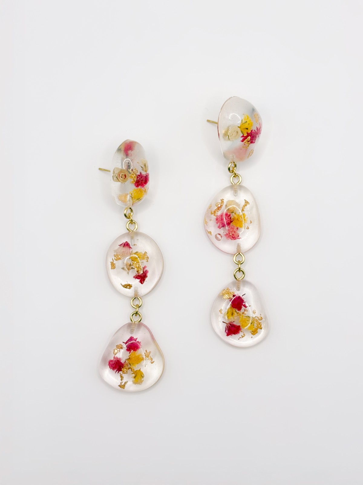 Statement Oorbellen met 3 Grote Stenen Gevuld Echte Bloemen uit Lugan… - 125708 Statement Oorbellen met 3 Grote Stenen Gevuld Echte Bloemen uit Lugano (Strawberry Lemonade)